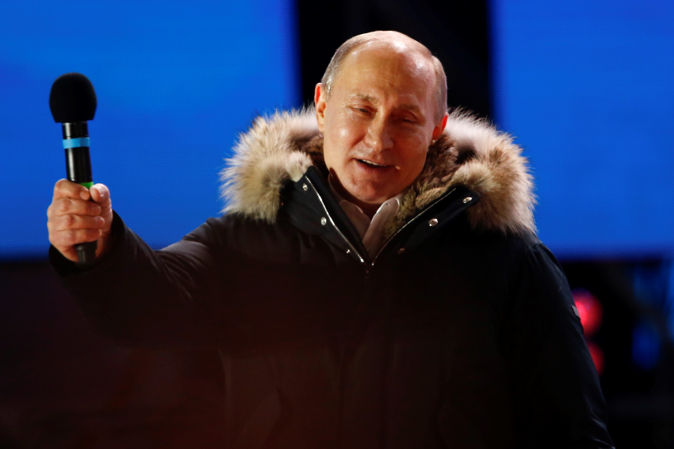 2018年3月18日，俄羅斯總統普丁確認當選連任後向支持民眾演說。（東方IC）