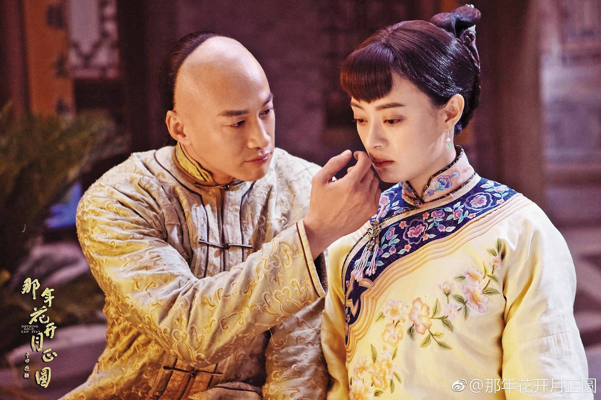何潤東(左)在陸劇《那年花開月正圓》中,因暖男角色「吳聘」人氣大漲。右為女主角孫儷。