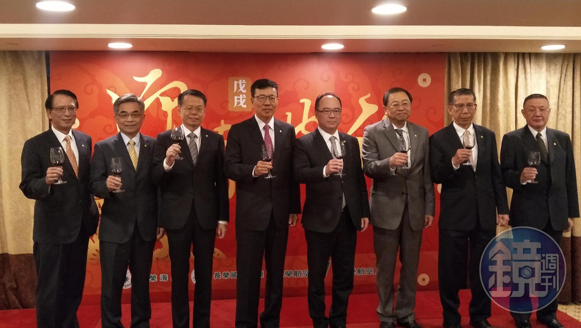 長榮集團昨日舉行媒體春酒，旗下公司對今年營運信心十足。