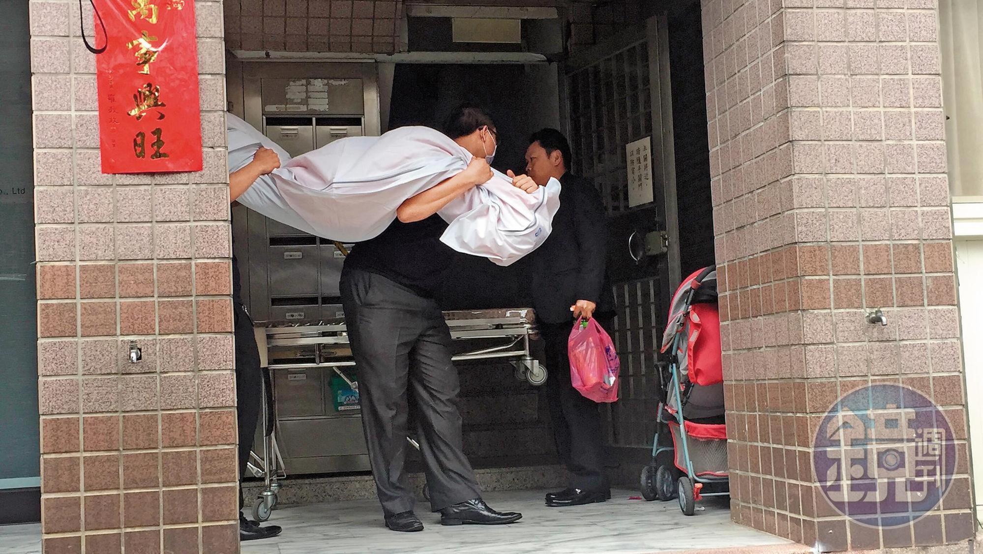 葉秀鳳工作認真、喜愛運動,如今變成冰冷屍體,讓她的親友同事萬分不捨。