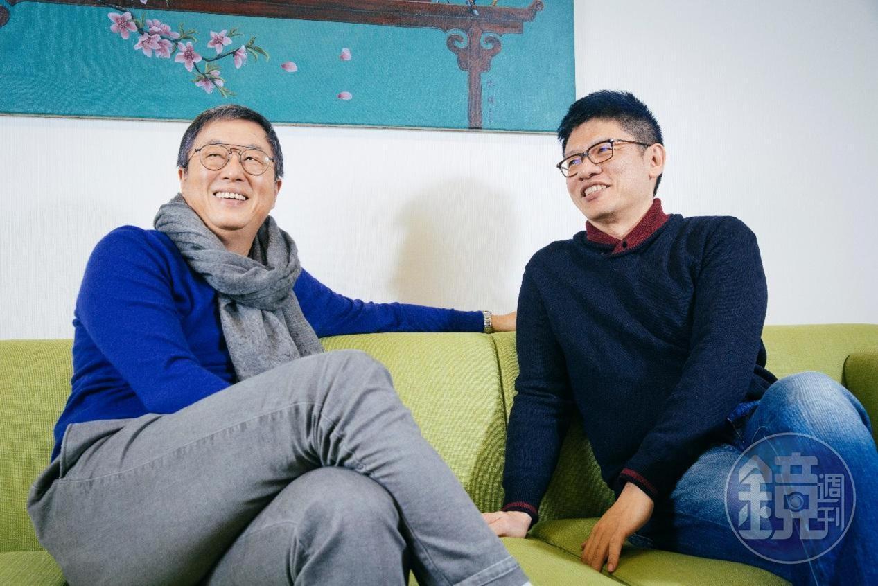 綜藝教父王偉忠（左）與團長謝念祖（右），以喜劇風格打響「全民大劇團」品牌。