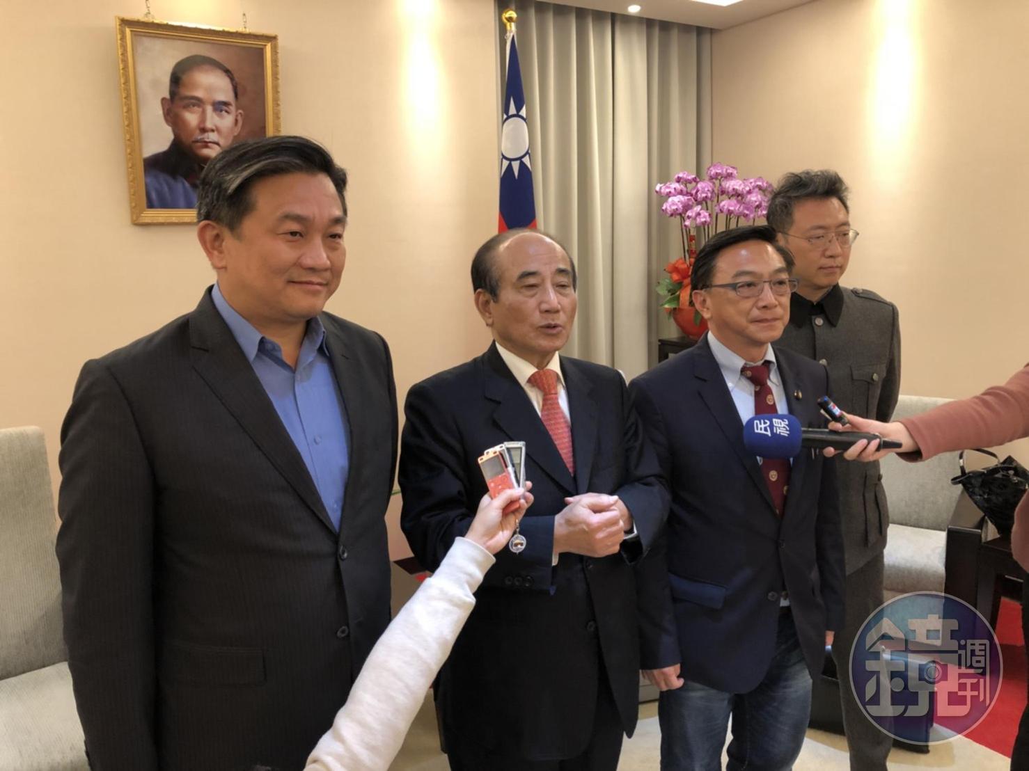 立委陳宜民與王定宇，今在前立法院長王金平協調下和解。