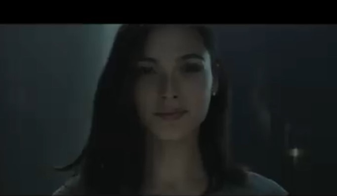 ASUS官網釋出Computex最新預告短片，找來《神力女超人》女星蓋兒加朵擔任代言人。（翻攝自ASUS臉書粉絲團）