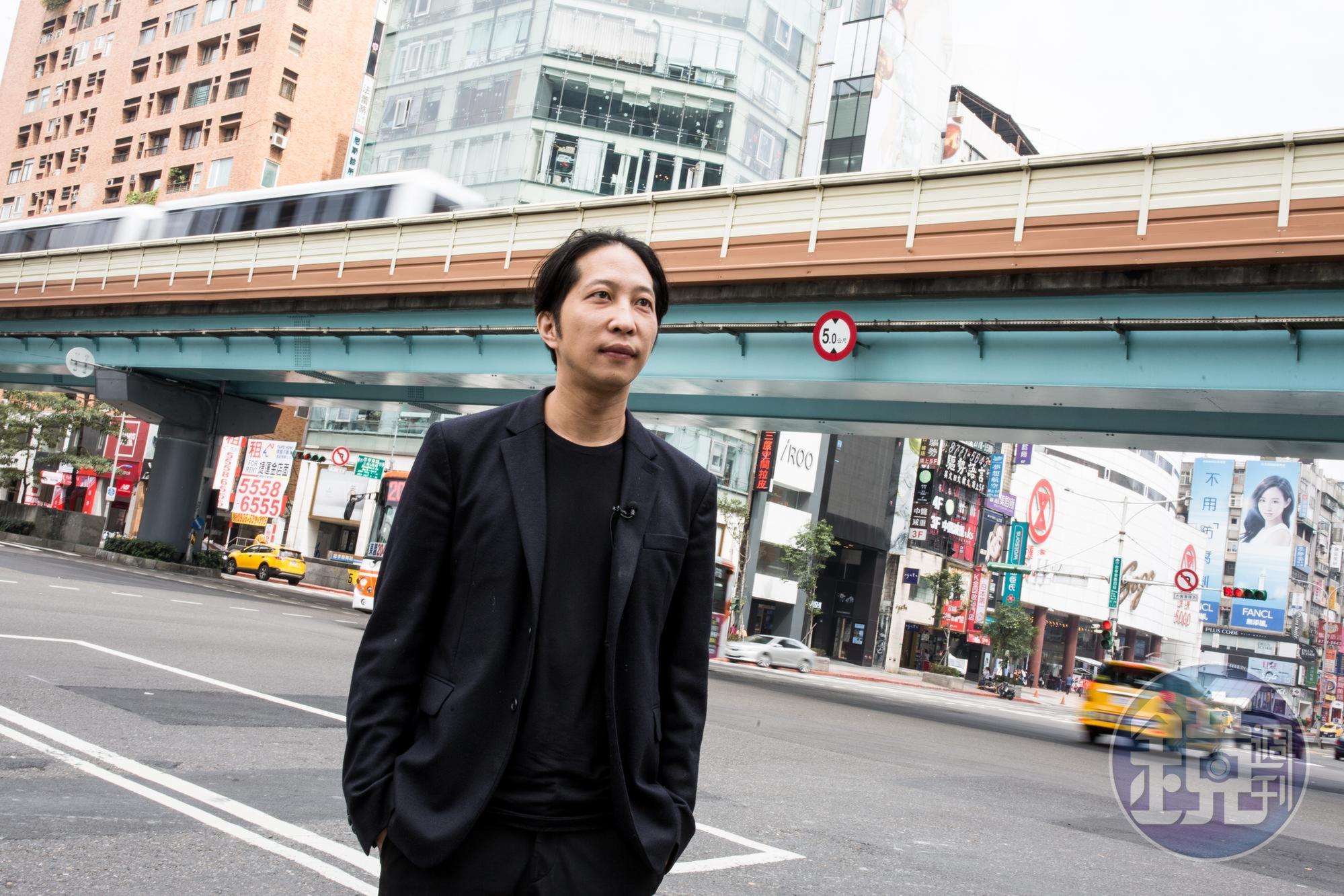 頂著父執輩的光環與人脈創業,胡亦嘉不否認,相較於其他新創者,他擁有更多優勢與資源。
