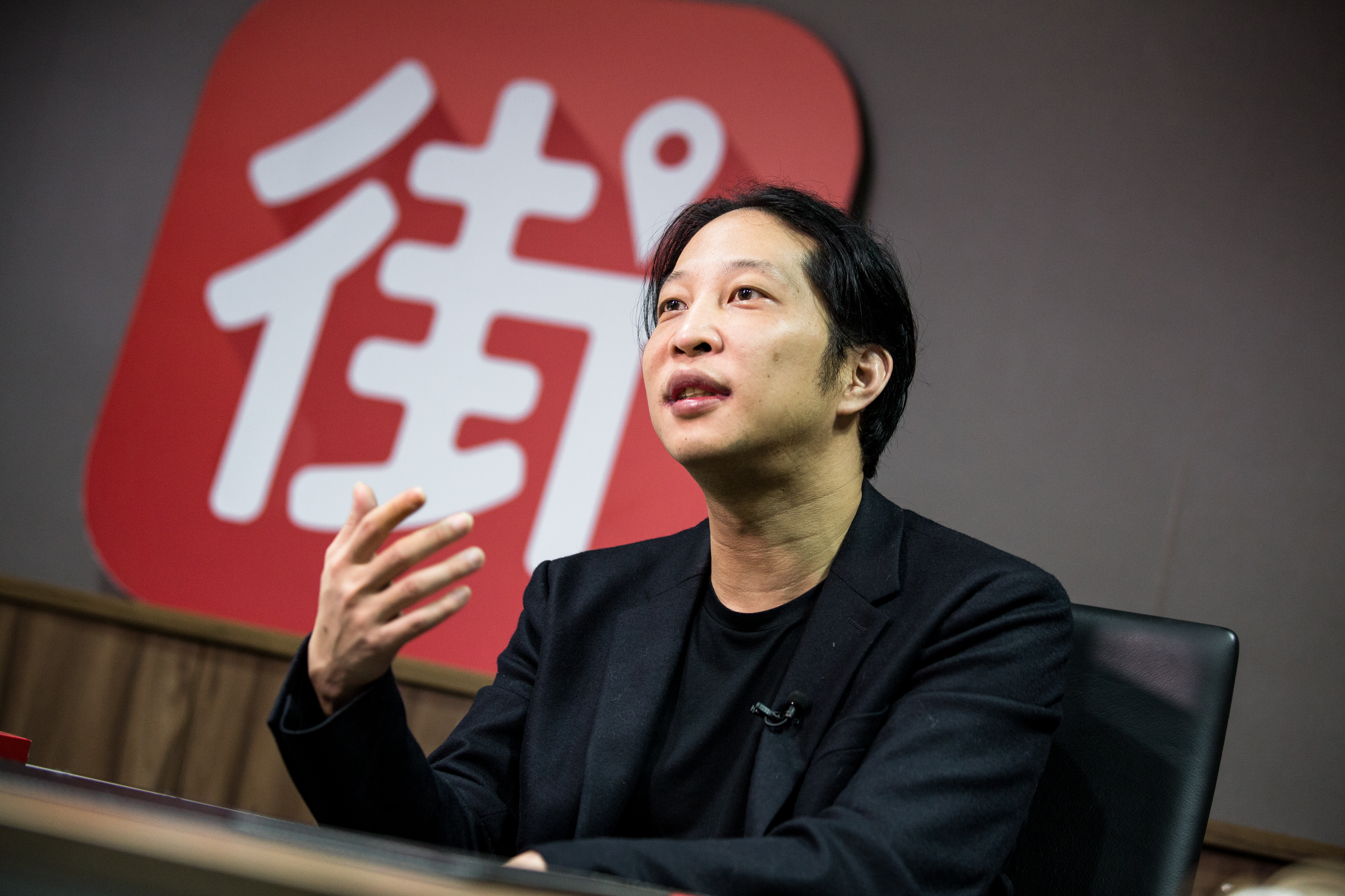 不做外人稱羨的富三代，胡亦嘉自嘲是個與世隔絕的宅男。