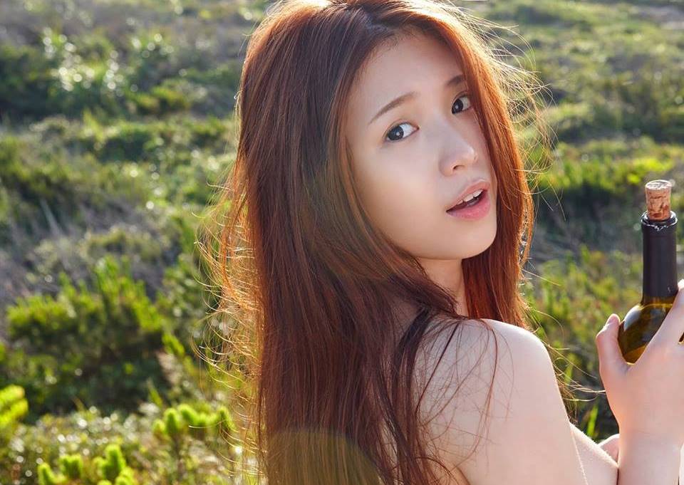 雞排妹不斷從演藝圈跨足政治討論，今又評述台灣的社會現象而倍受討論。