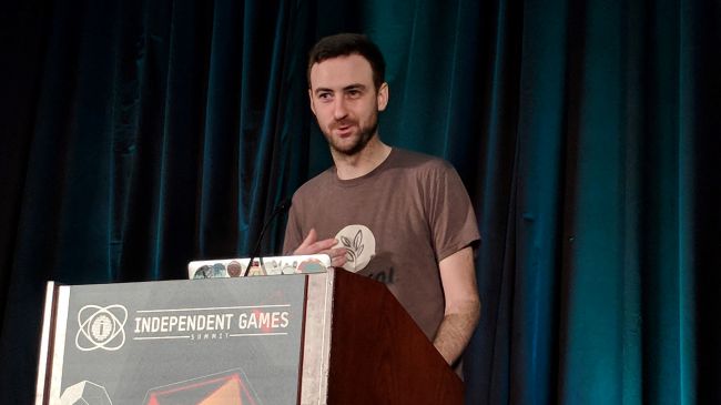 Mike Rose 在遊戲開發者大會上發表令人沮喪的演講。（圖／PC Gamer）