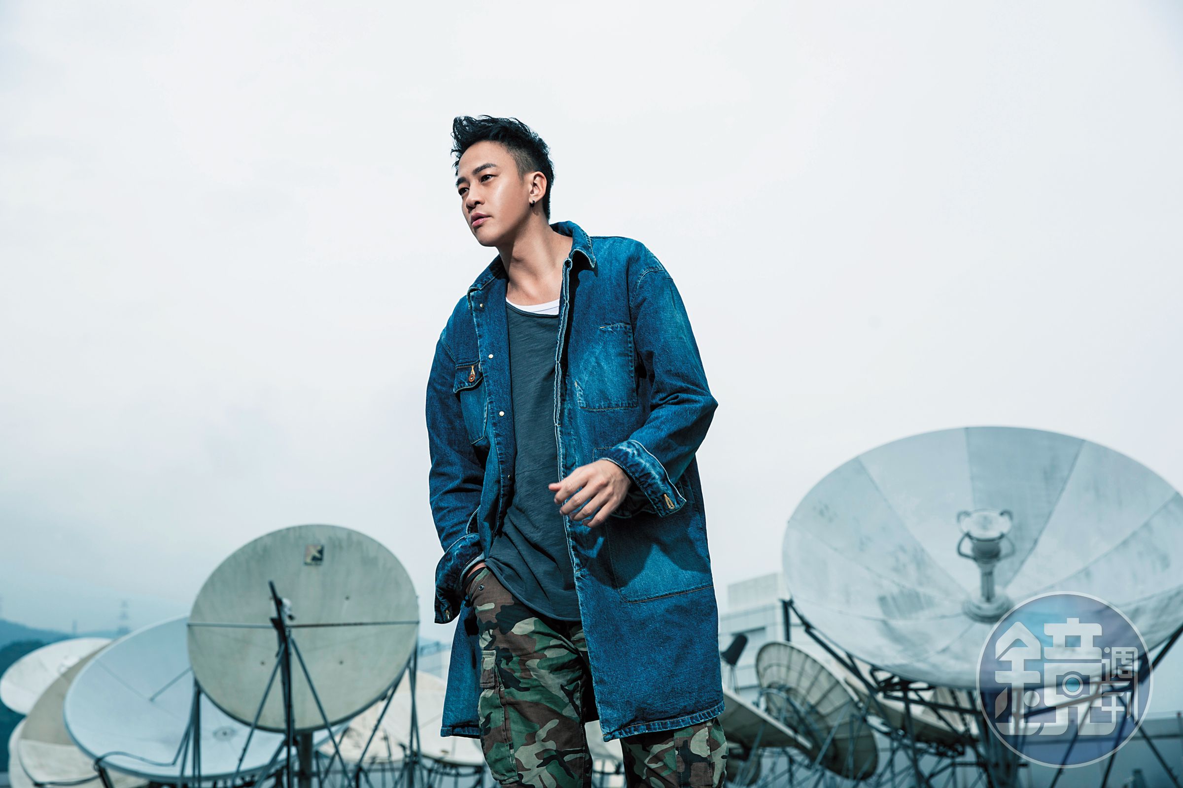 當導演對何潤東來說是又累又亢奮的一件事，「張鈞甯來客串時說，很少見到一個戲快殺青了，導演還是那麼亢奮。」