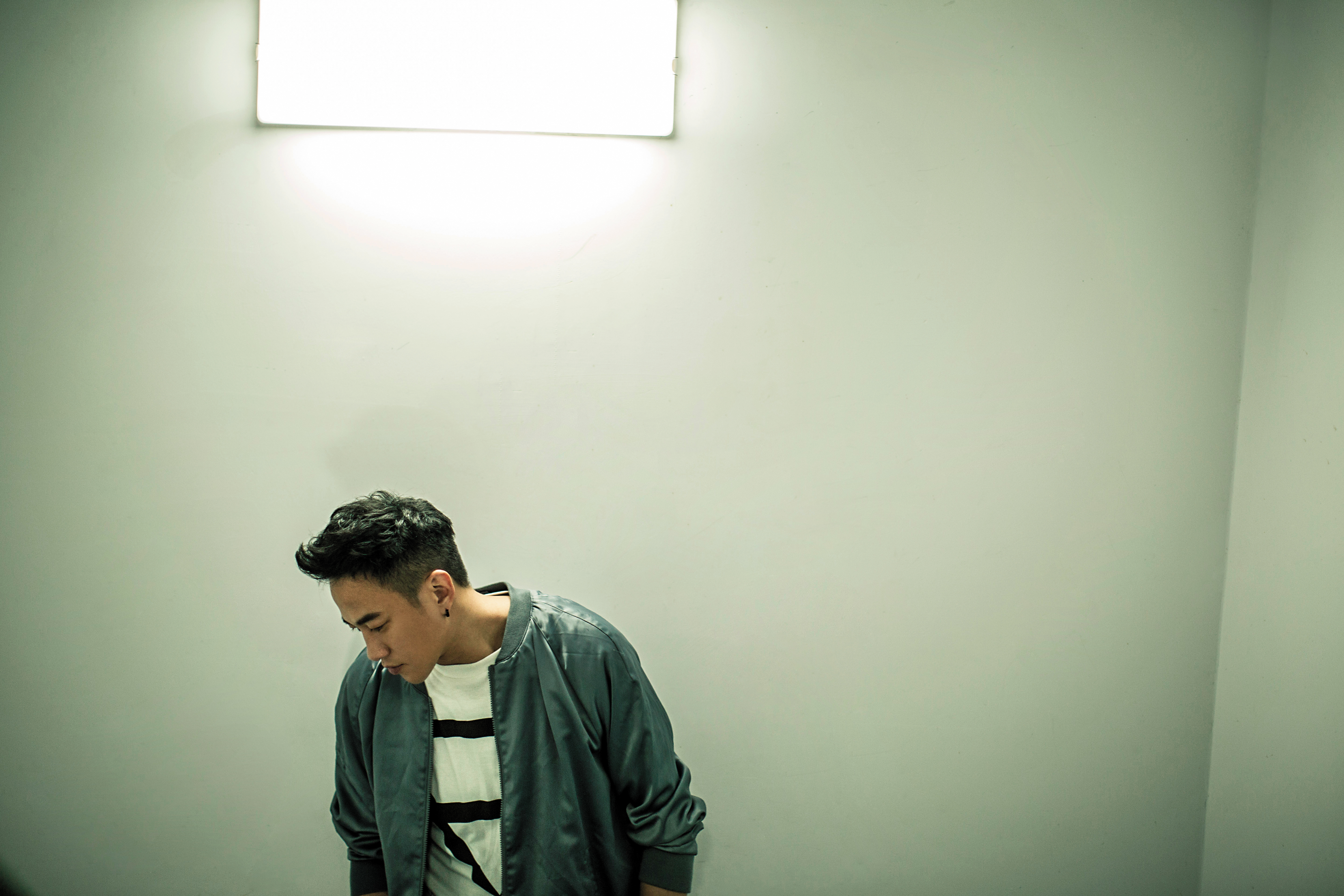 人生有多難？對何潤東來說，大概是想要仔細品味一碗牛肉麵，卻連那樣的時間也沒有。