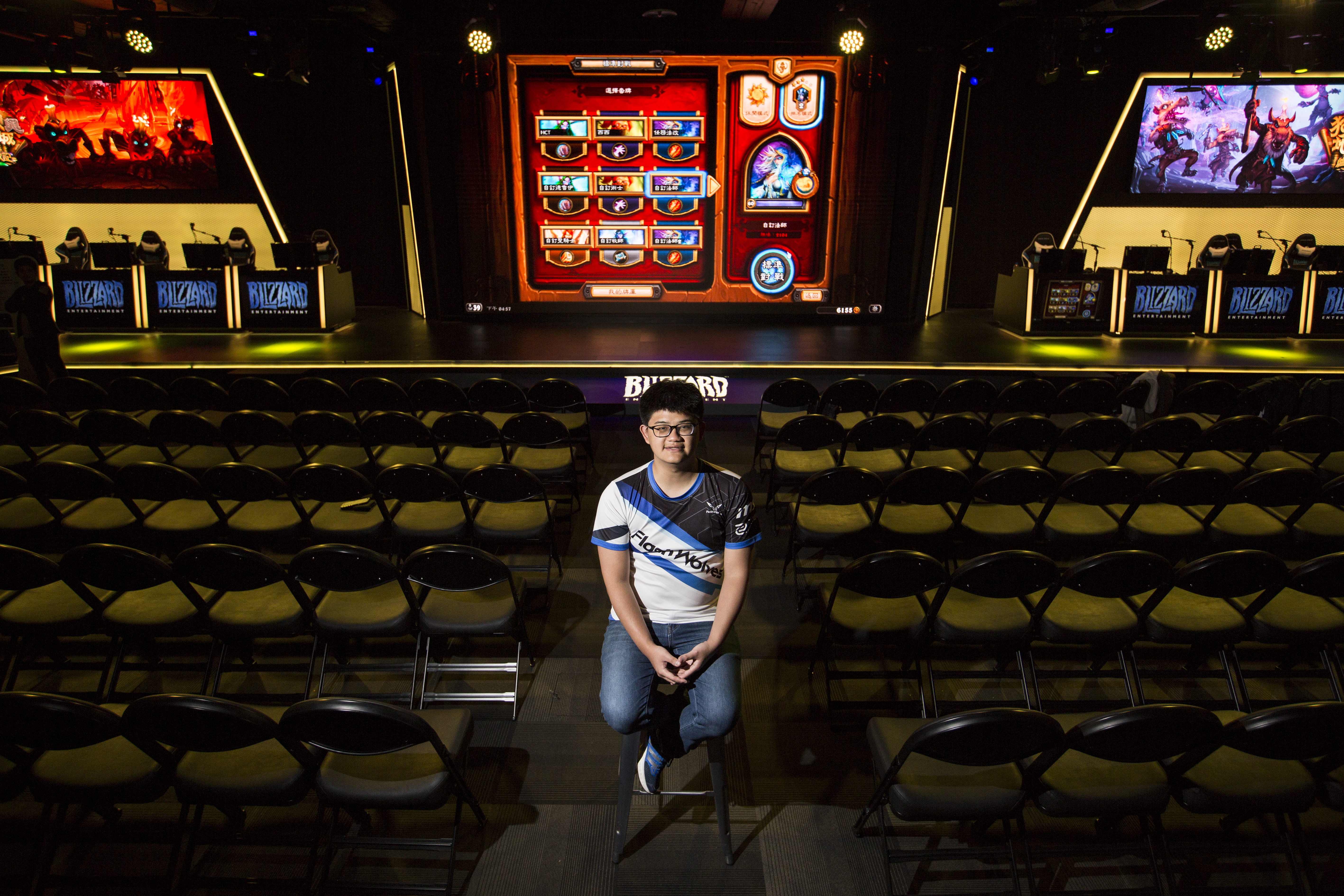 對於網友給的傲慢大哥綽號，陳威霖說：「我覺得我是比較常講實話，又比人家強，就被說傲慢了。」