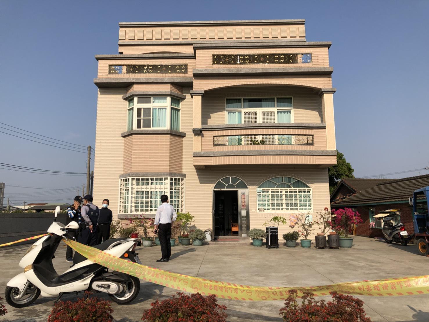 在純樸的民雄村落發生駭人聽聞的砍斷親姊姊頭顱命案,由於死者相當孝順卻遭精障弟砍死,引起村民議論紛紛。(警方提供)