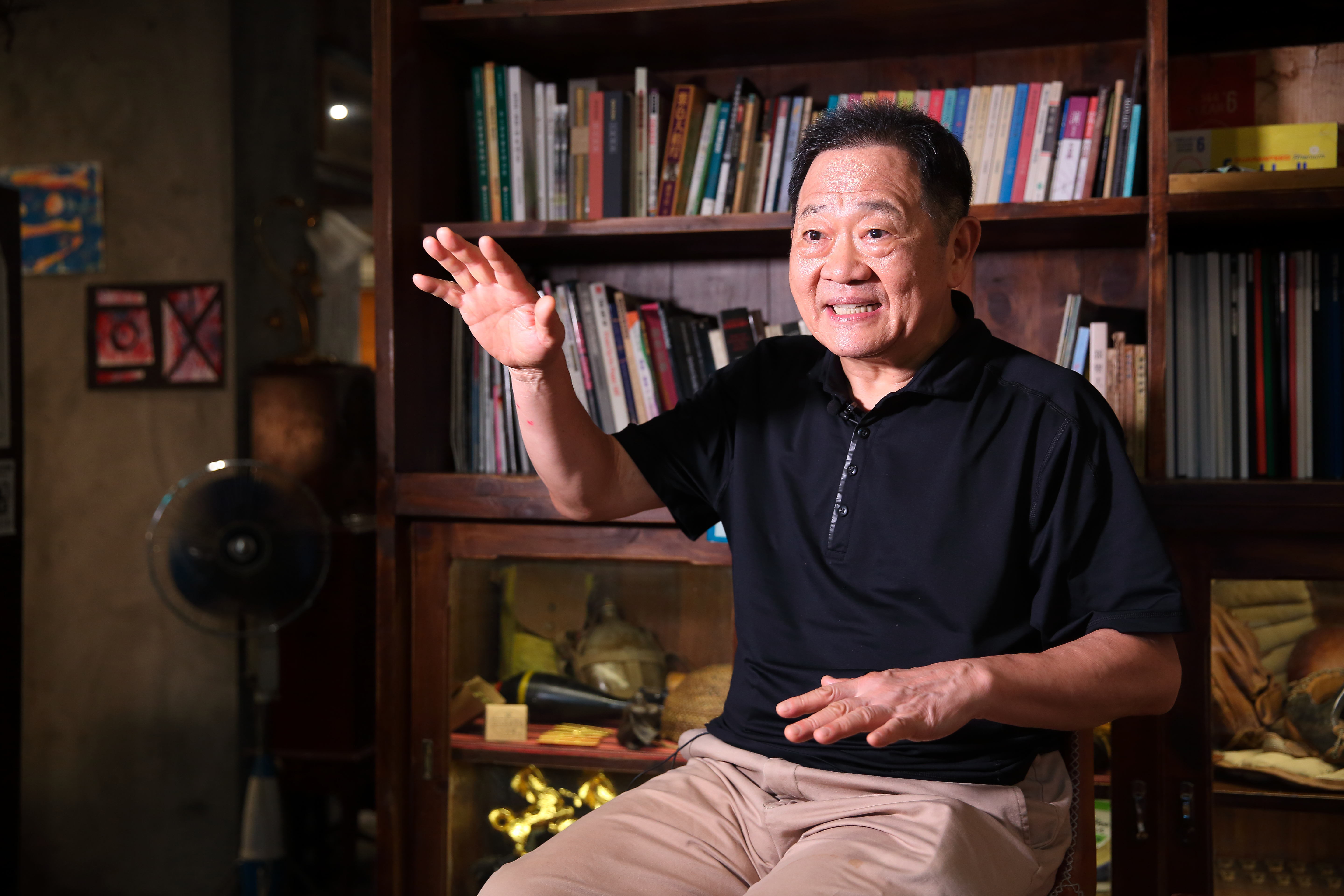 台大教授李錫錕25日宣布參選台北市長，他說不會代表國民黨參選。