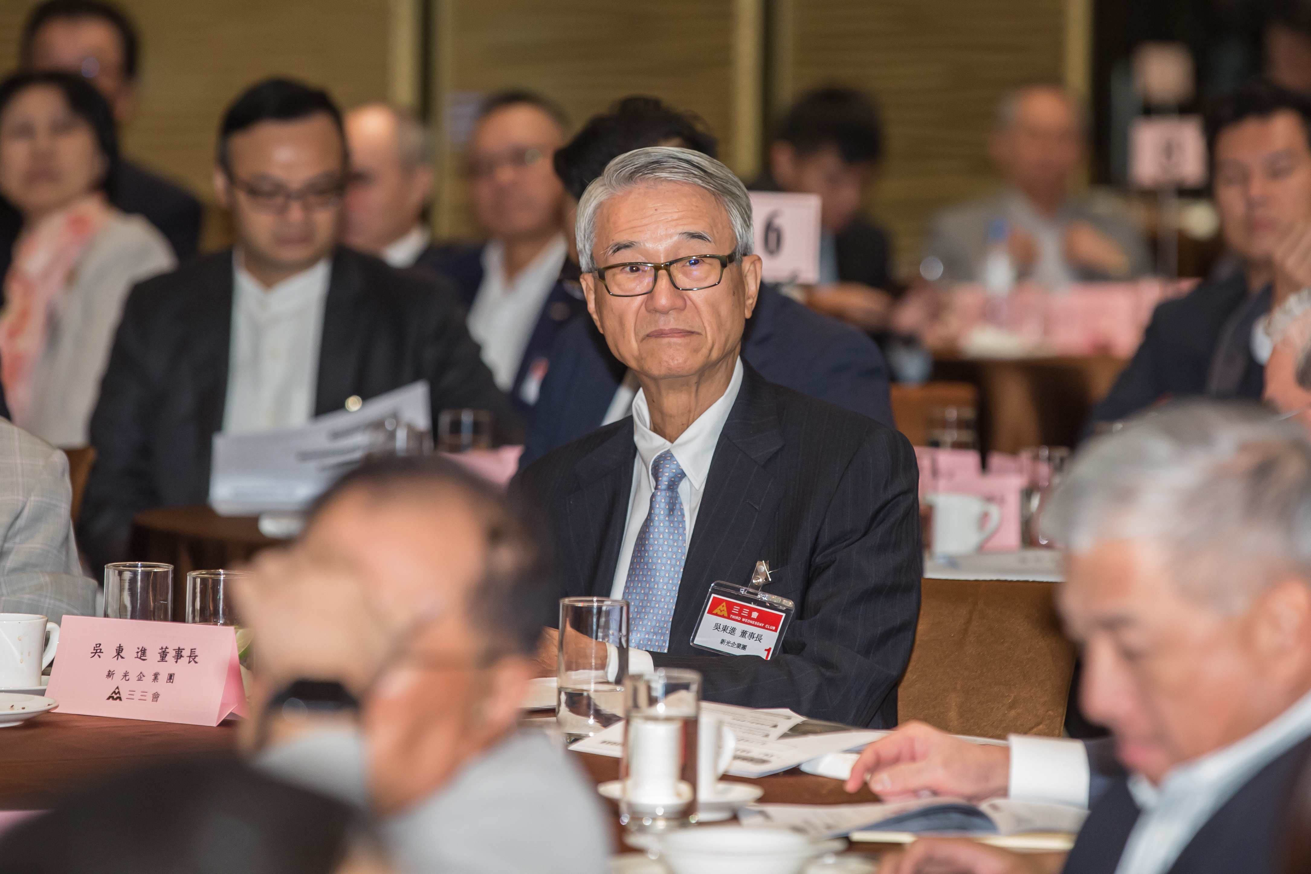 吳東進找李紀珠當總經理，未料夾在女兒和愛將間，相當為難。