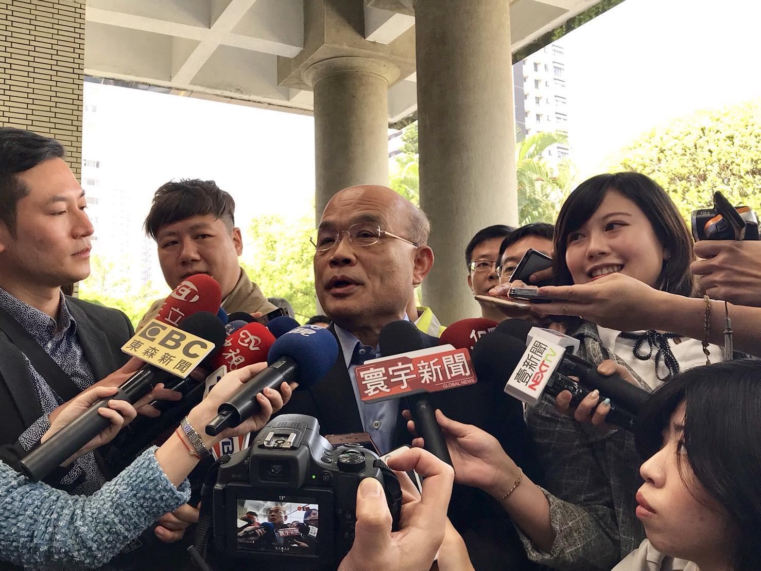 被問到是否參新北，蘇貞昌仍力挺子弟兵吳秉叡。