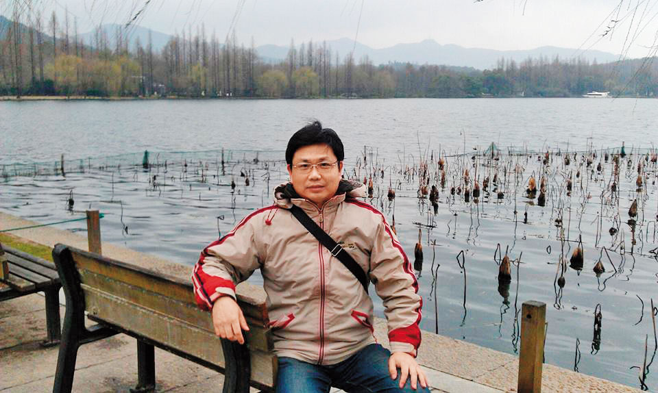 廖瑞坤調任中監教化科長短短7個多月，近來遭檢舉找受刑人幫忙寫論文。（翻攝廖瑞坤臉書）