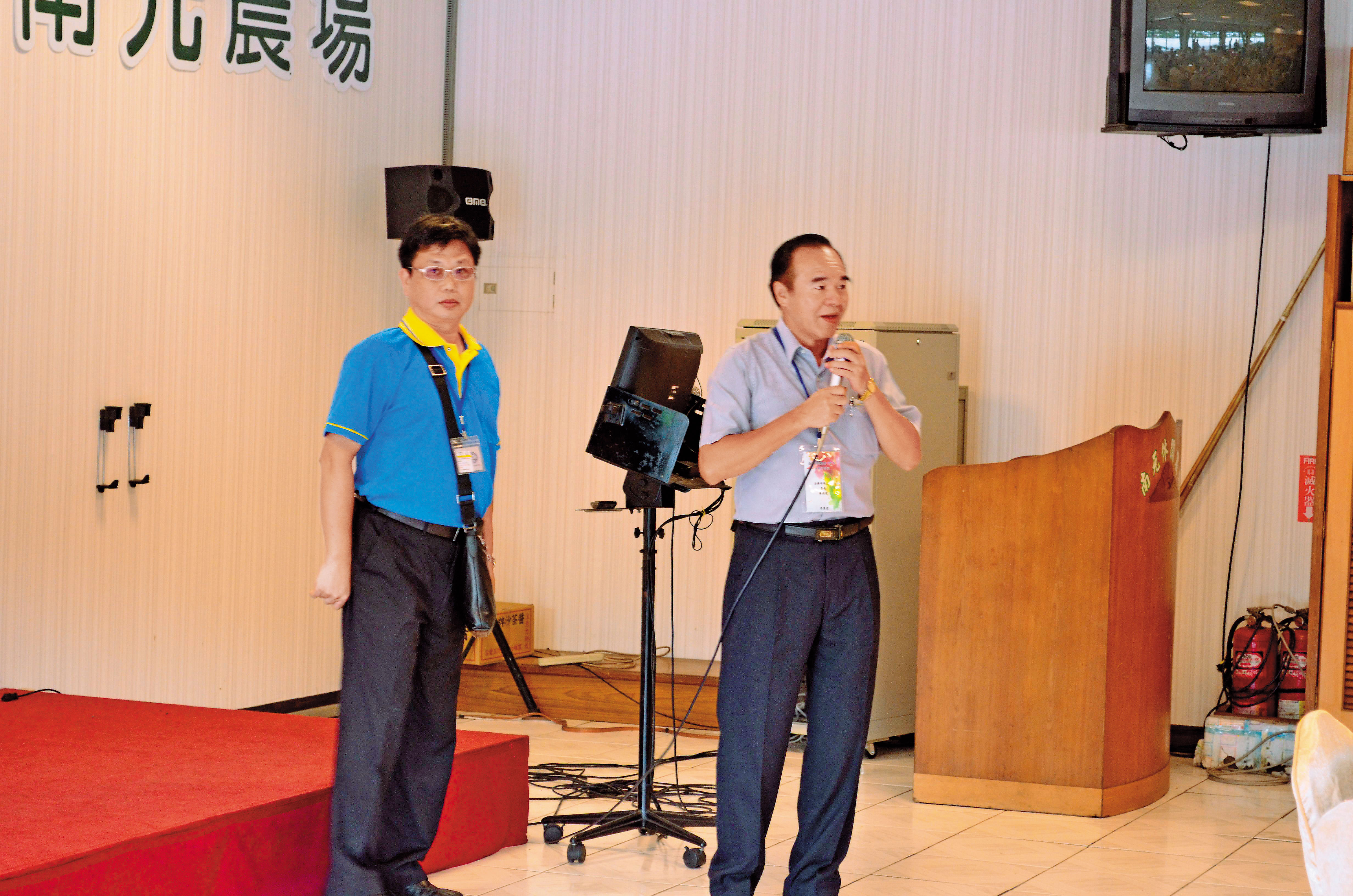 矯正署長黃俊棠（右）不護短，下令嚴查廖瑞坤（左）找受刑人當槍手寫論文，誓言杜絕弊端再發生。