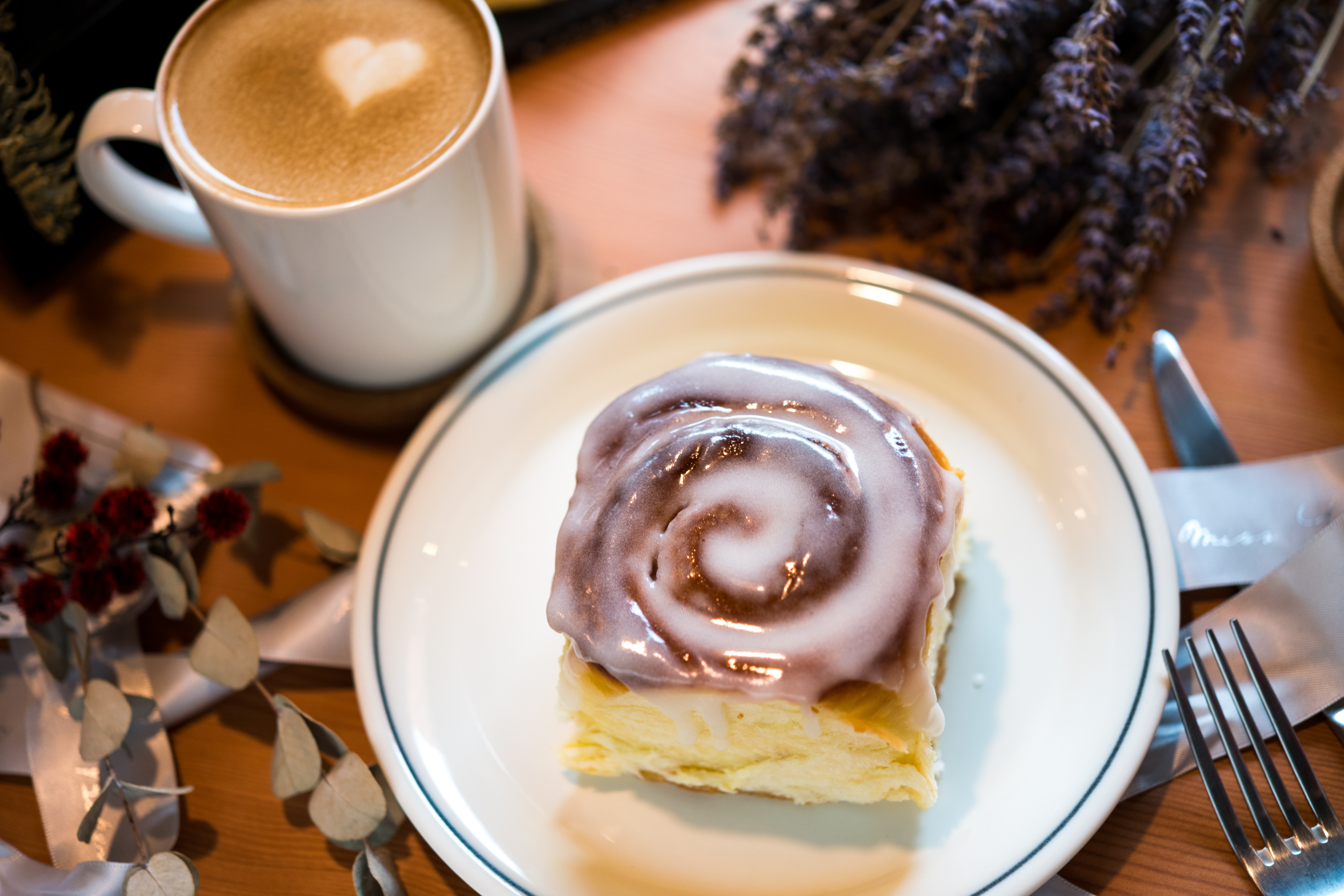 「Miss V Bakery」帶起道地美式糖霜肉桂卷風潮。