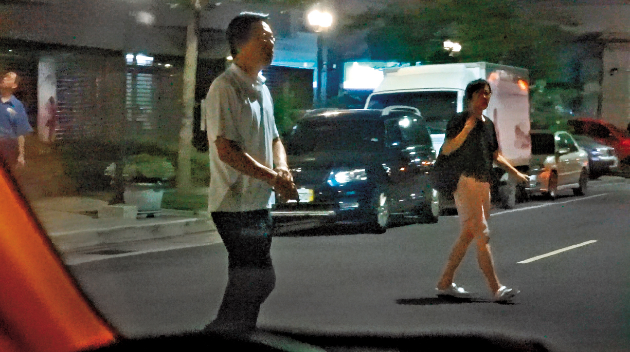 總統府已婚警衛官陳欣儀與未婚警衛官謝宏博爆出不倫戀。