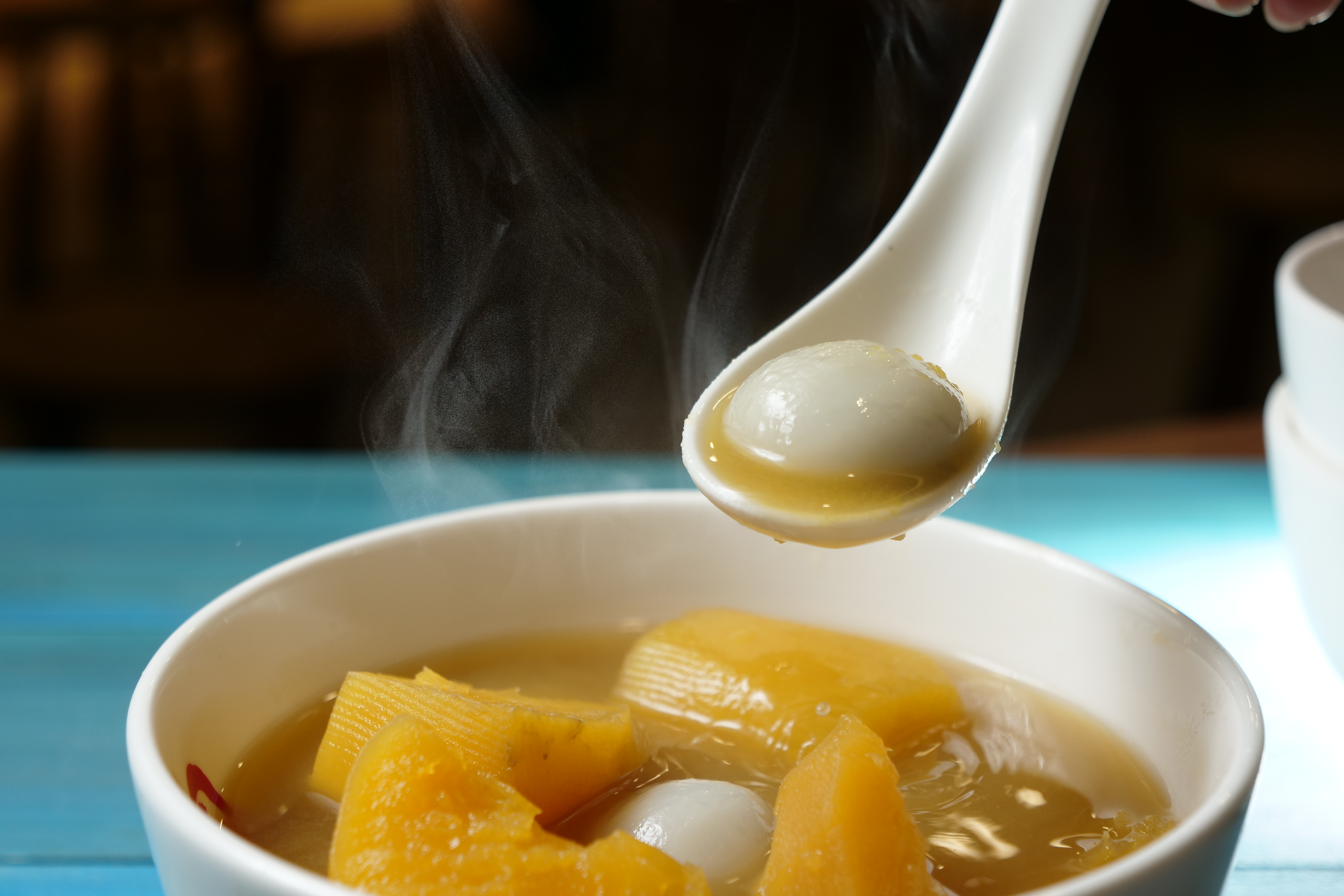 傳統糖水鋪「佳佳甜品」連續3年獲得香港米其林推薦。