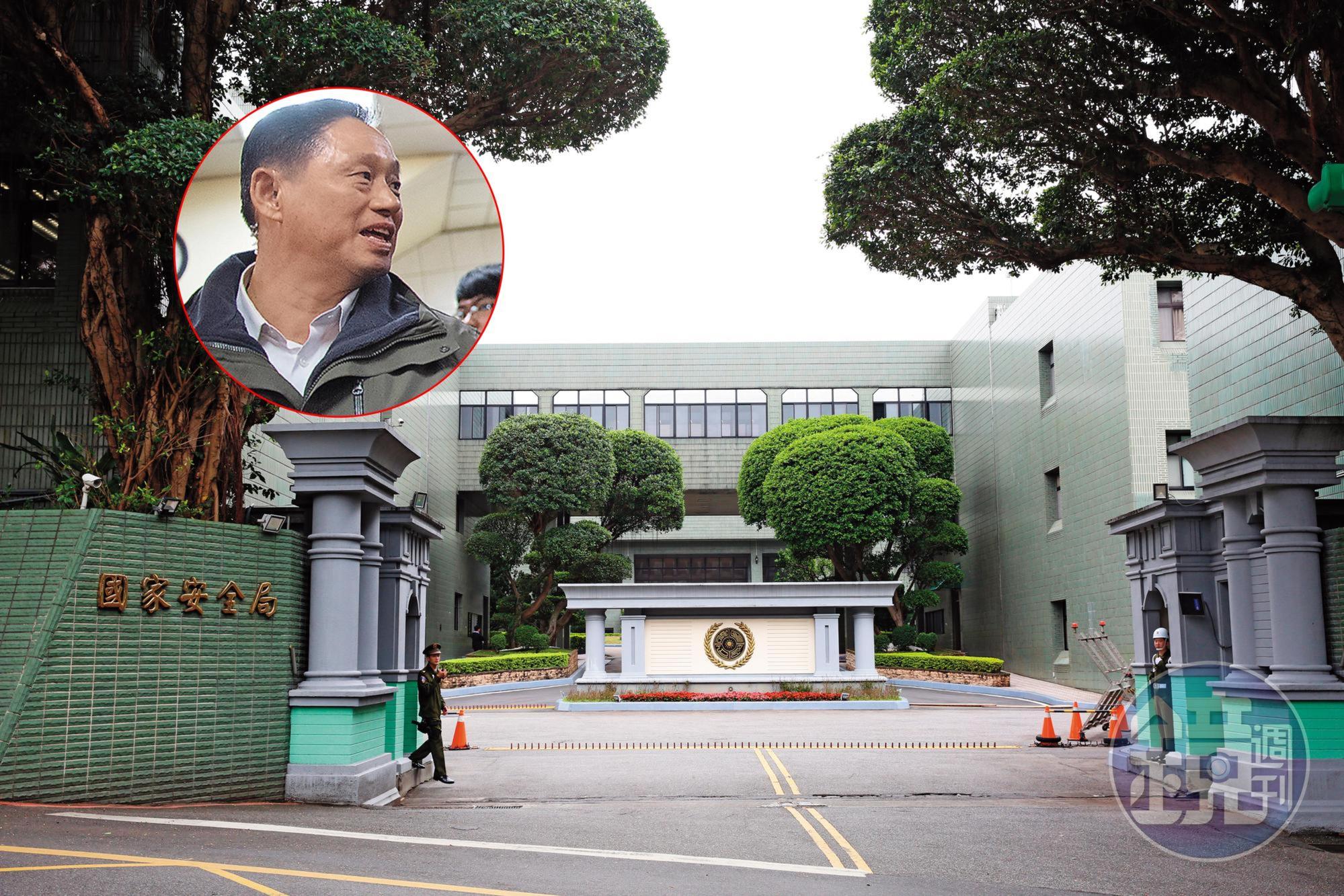 總統府前副侍衛長林文豪(紅圈者)傳出為誤擊案扛責,今年2月已提前退休。(總統府提供)