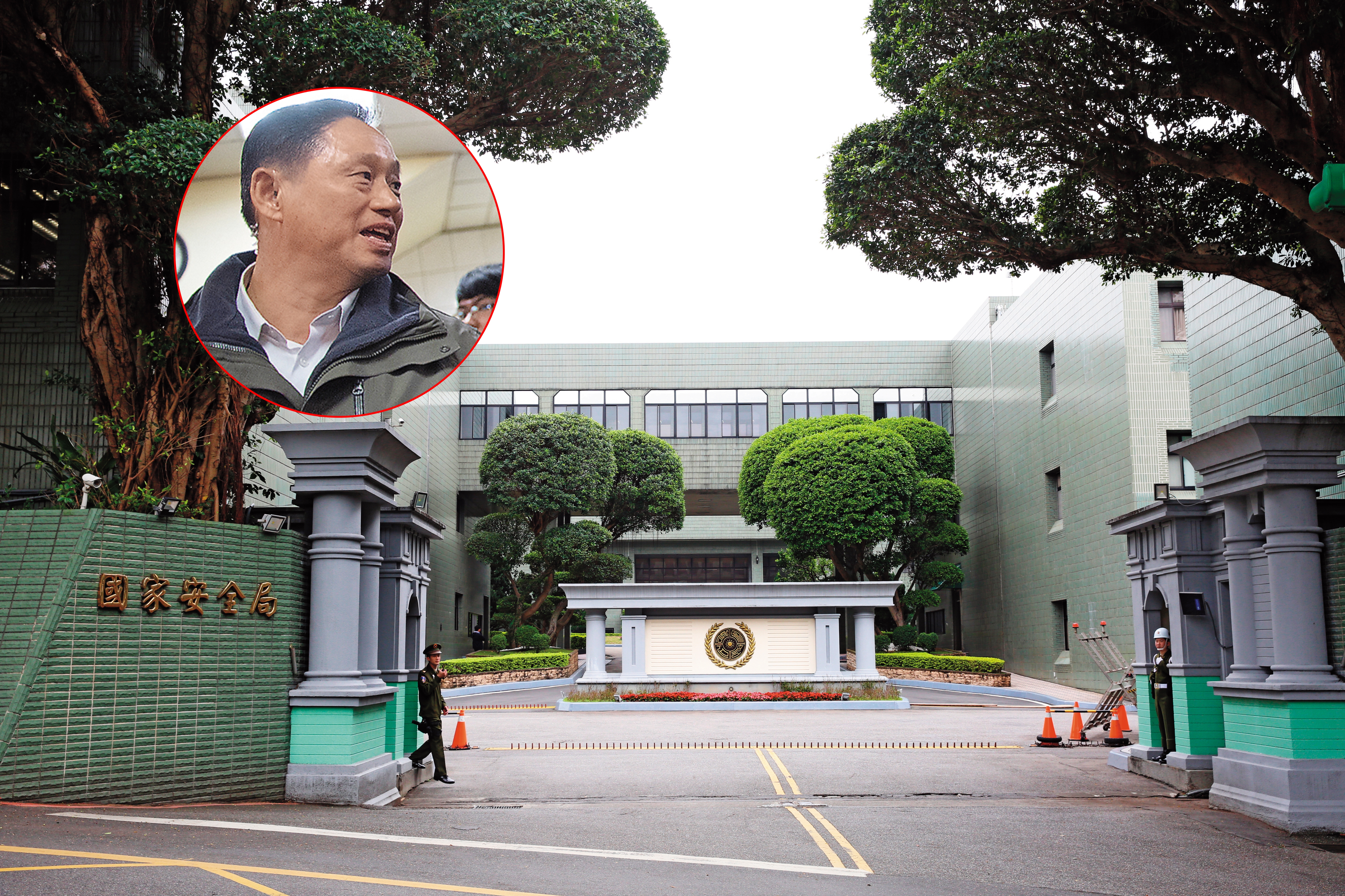 總統府前副侍衛長林文豪（紅圈者）傳出為誤擊案扛責，今年2月已提前退休。（總統府提供）