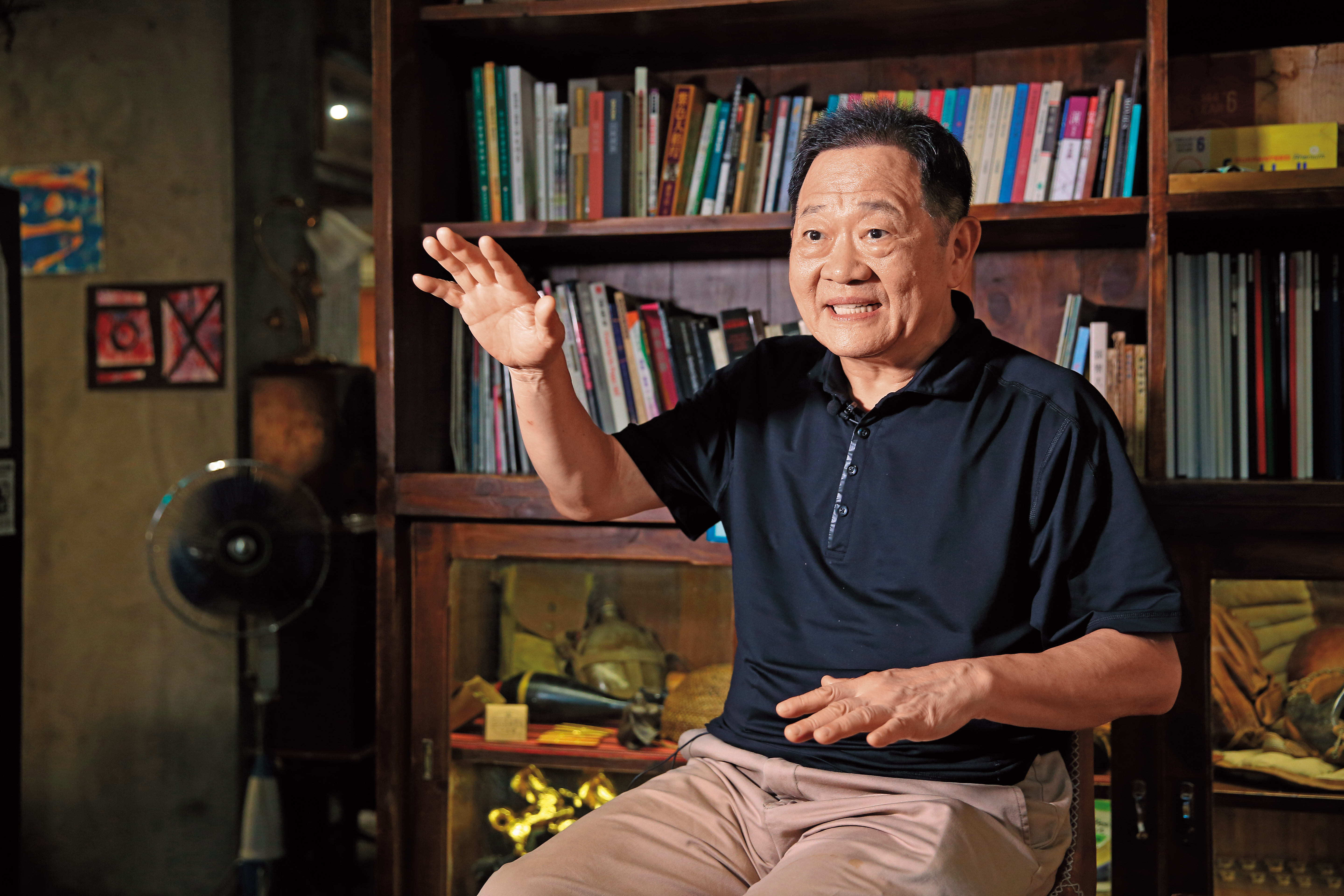 台大教授李錫錕25日宣布參選台北市長,他說不會代表國民黨參選。