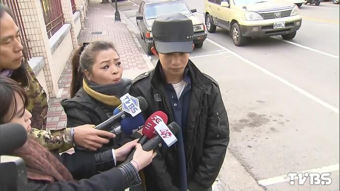 易寶宏涉嫌夜店殺警案被判9年，易淑寬陪伴兒子。（網路圖片）