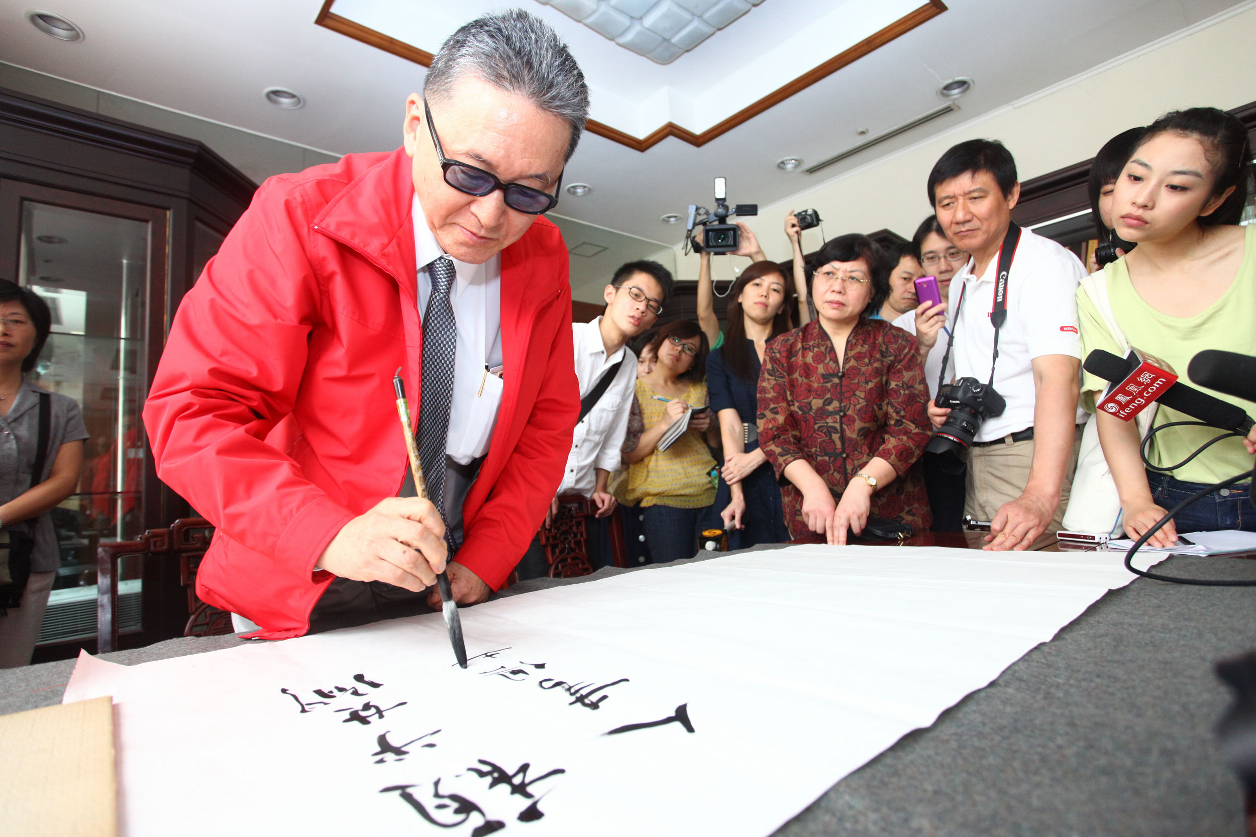 李敖曾在作品《李敖快意恩仇錄》裡寫道自己偏好的人物是「性格巨星」式。(東方IC)