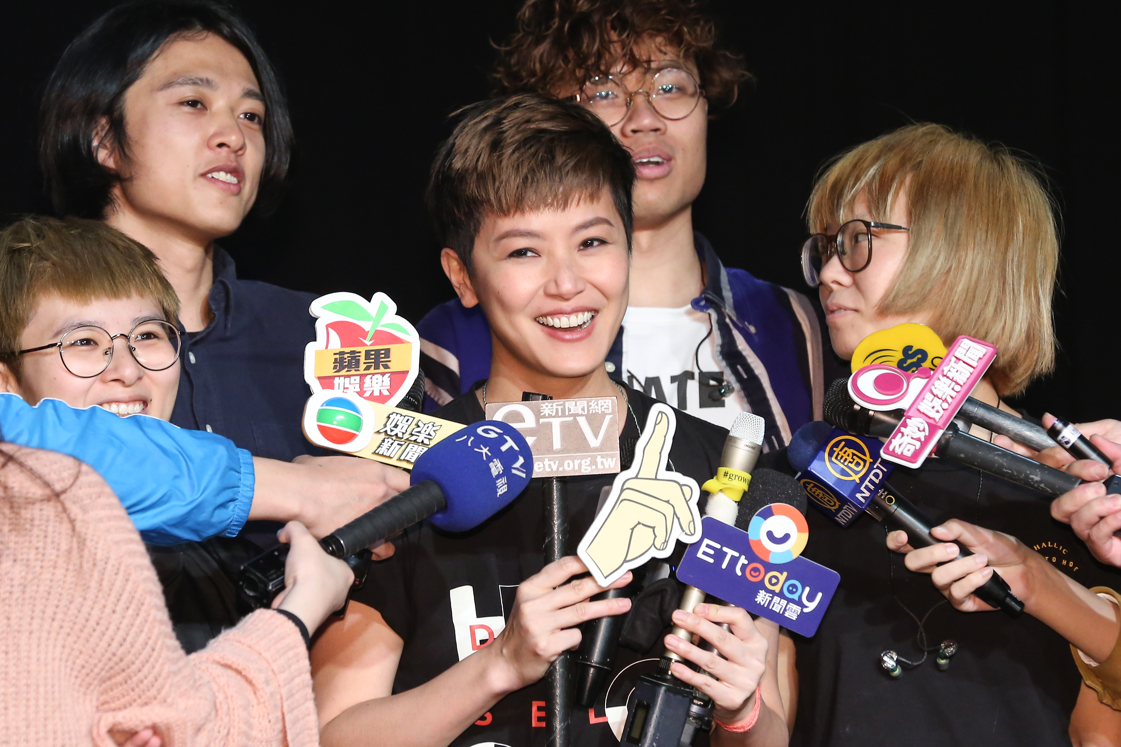 何韻詩在大港開唱後，一週內再次在台灣演出。