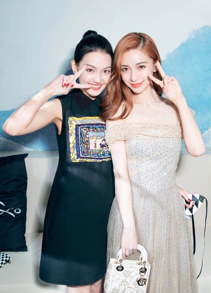 經常在世界各地工作的Angelababy,如果想兒子就只能依靠視訊。(STYLE International Management Group Ltd.)