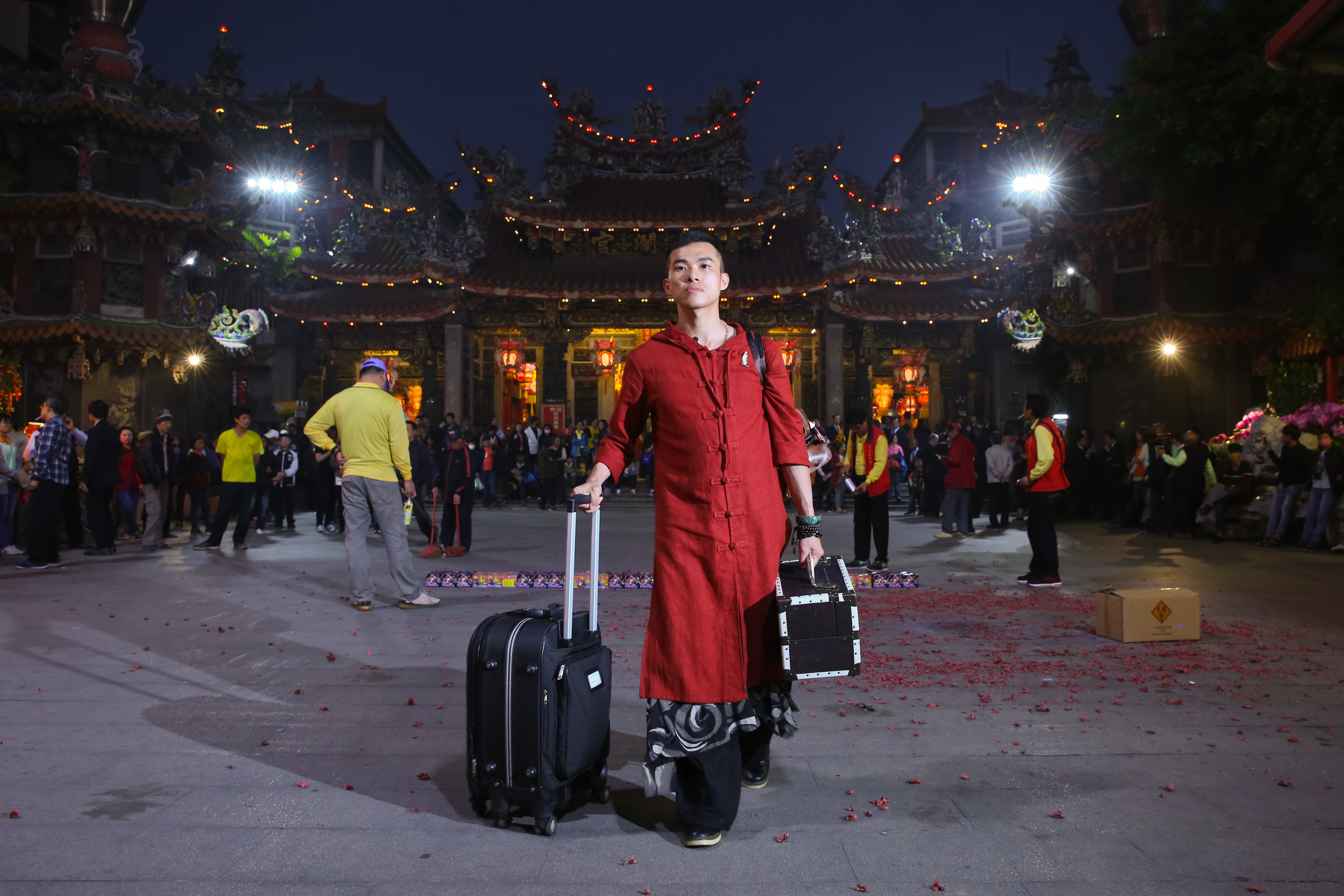 堅信信仰帶他走出黑暗，江明鴻如今是虔誠的媽祖信徒。