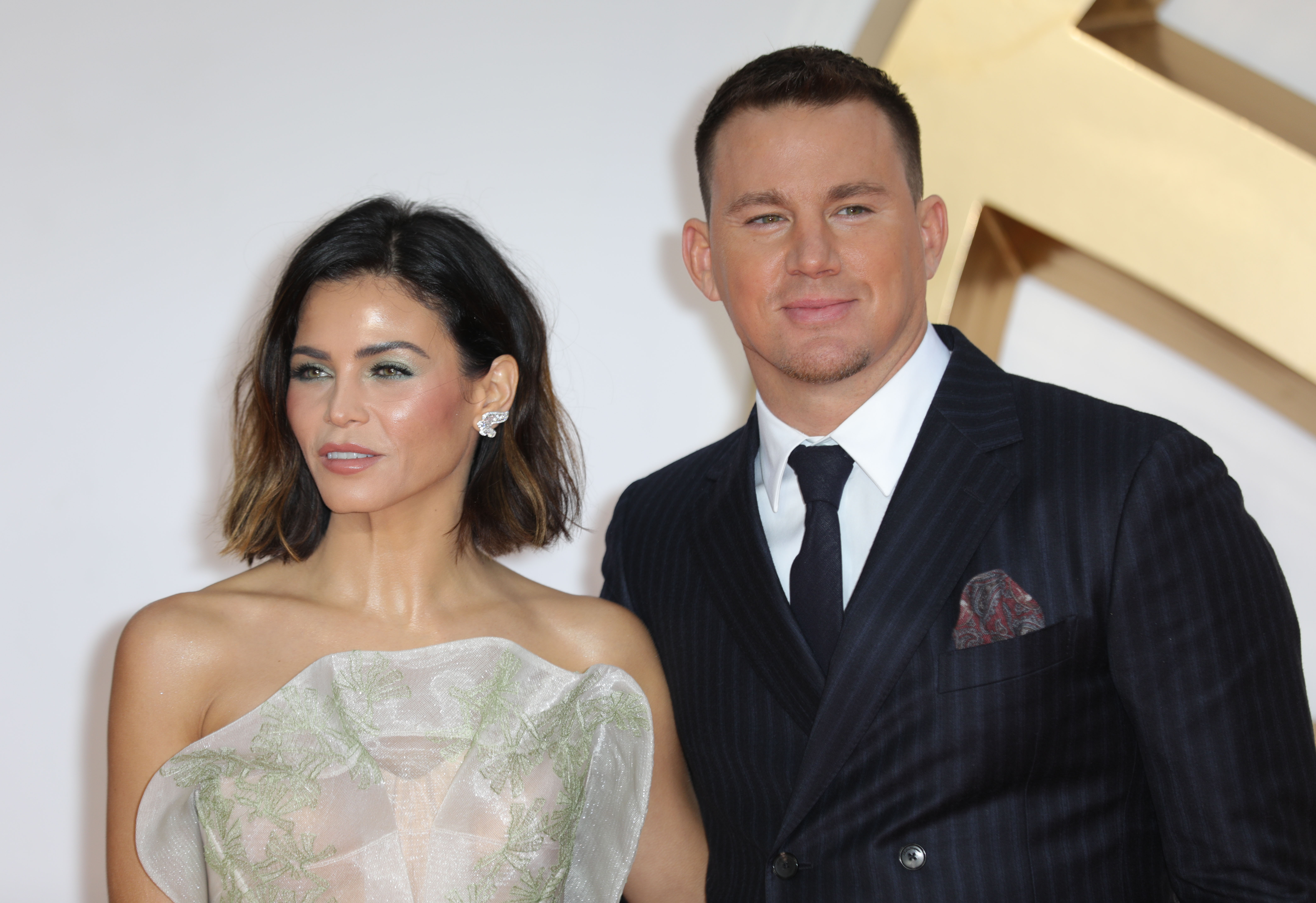 查寧塔圖去年9月還與珍娜一起出席《金牌特務：機密對決》的電影首映，沒想到僅隔半年就爆婚變。（東方IC）