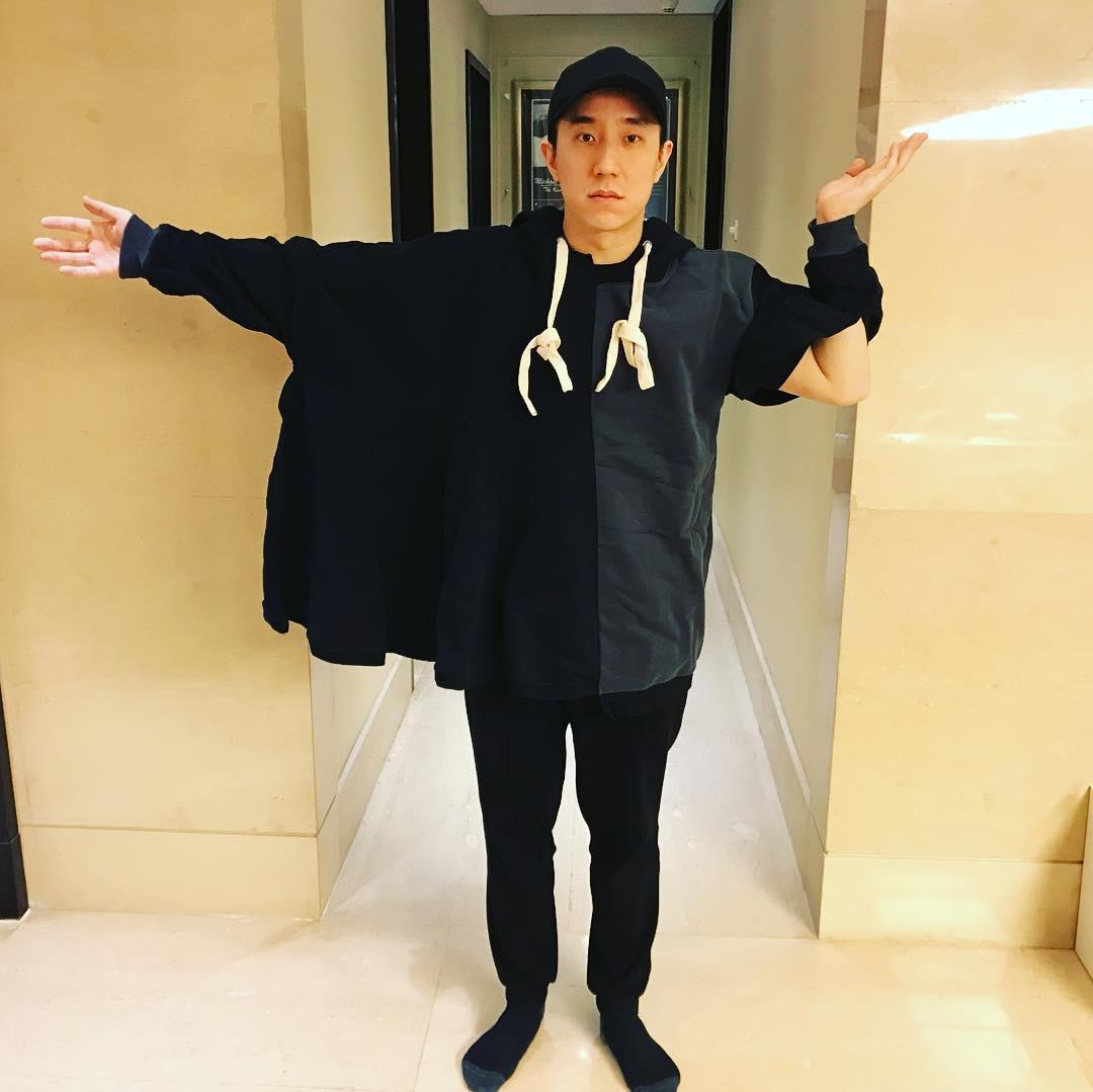 房祖名曾因吸大麻被中國公安逮捕，關了半年才出獄。