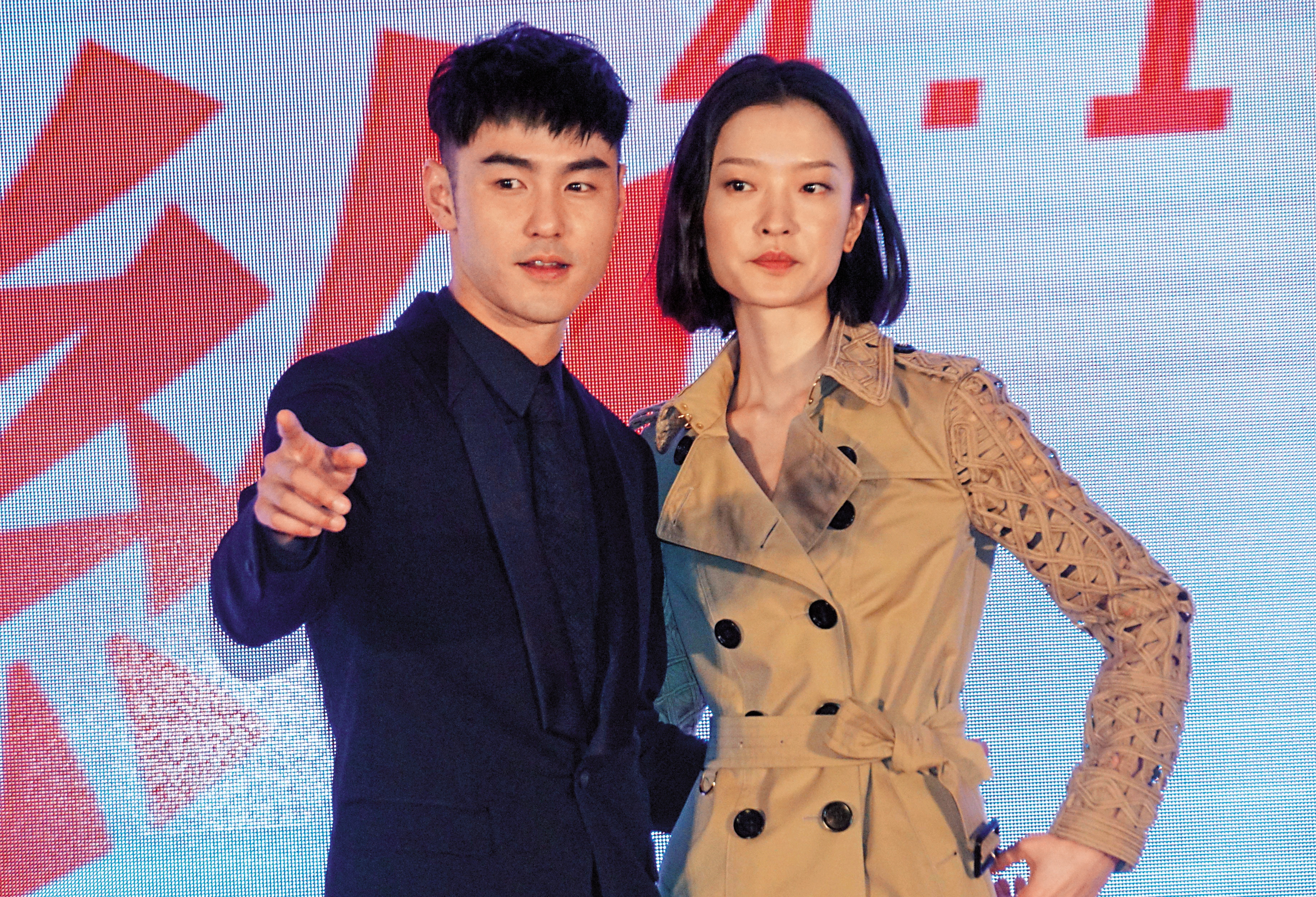 阮經天因跟中國超模杜鵑（右）合作《紐約紐約》瘋傳戀情，但兩人雙雙否認。（東方IC）