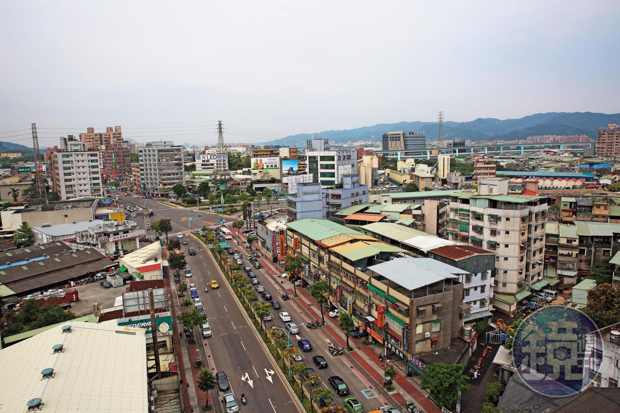 大墓公在土城忠義路的土地超過9,000坪,還有29甲山坡地,也因豐厚廟產而招來風波。