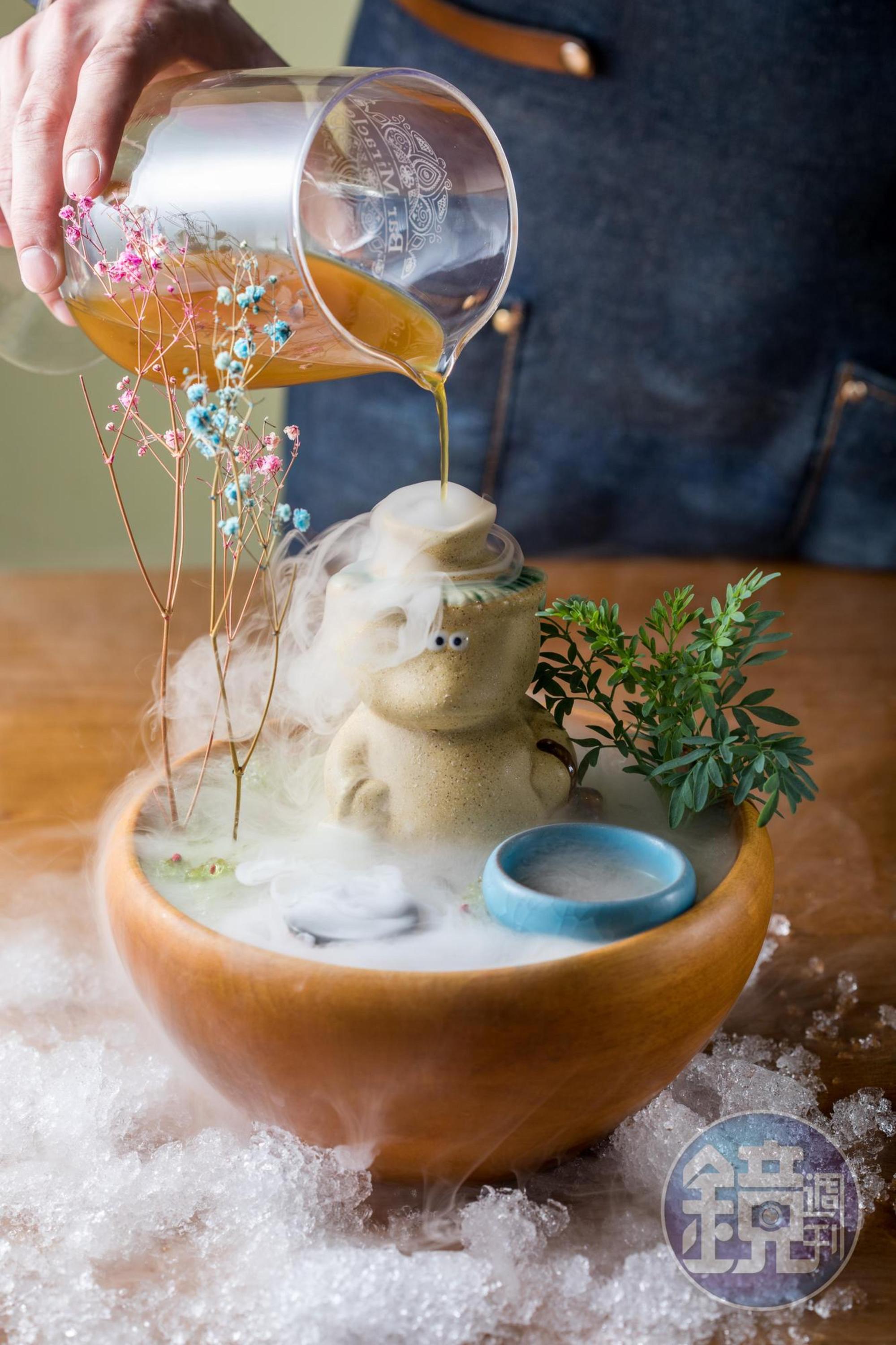 「河童之夏」由酒器到酒體風味，巧妙提襯引味。（400元／杯）