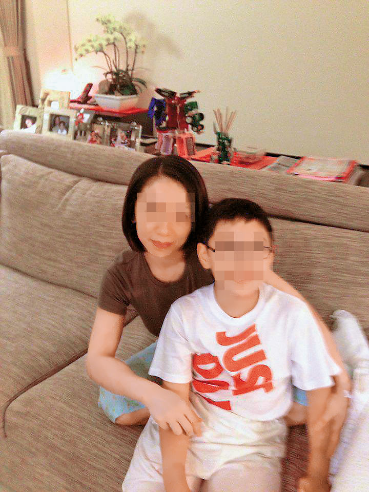 林姓女子是胡其龍的小四,她前年正式提告,要求胡按月支付兒子的扶養費。(翻攝臉書)