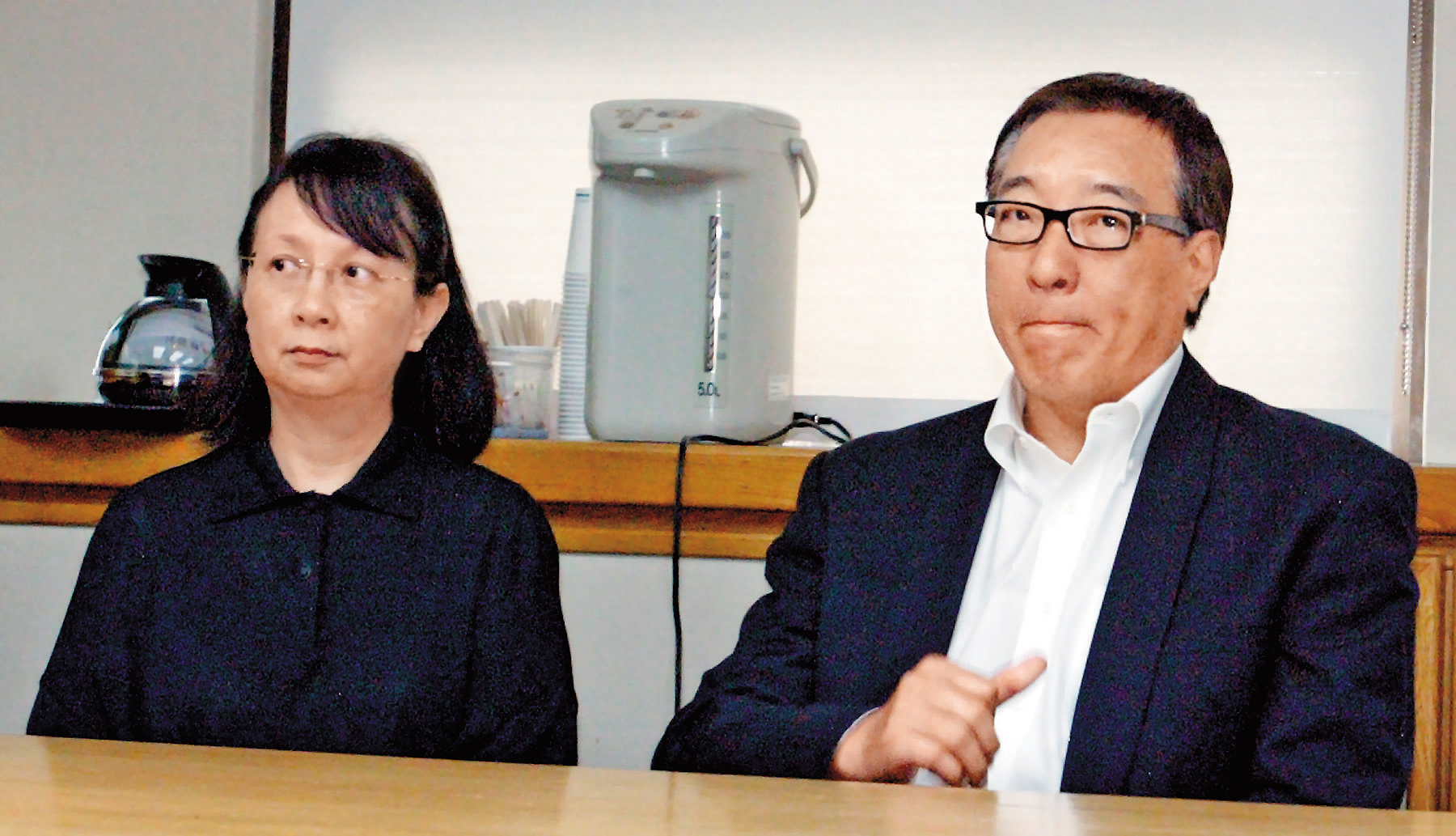 胡其龍（右）是台泥辜家長女辜懷群（左）的丈夫，2人育有2名子女。（聯合知識庫）