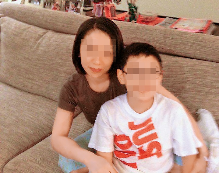 林姓女子是胡其龍的小四，她前年正式提告，要求胡按月支付兒子的扶養費。（翻攝臉書）