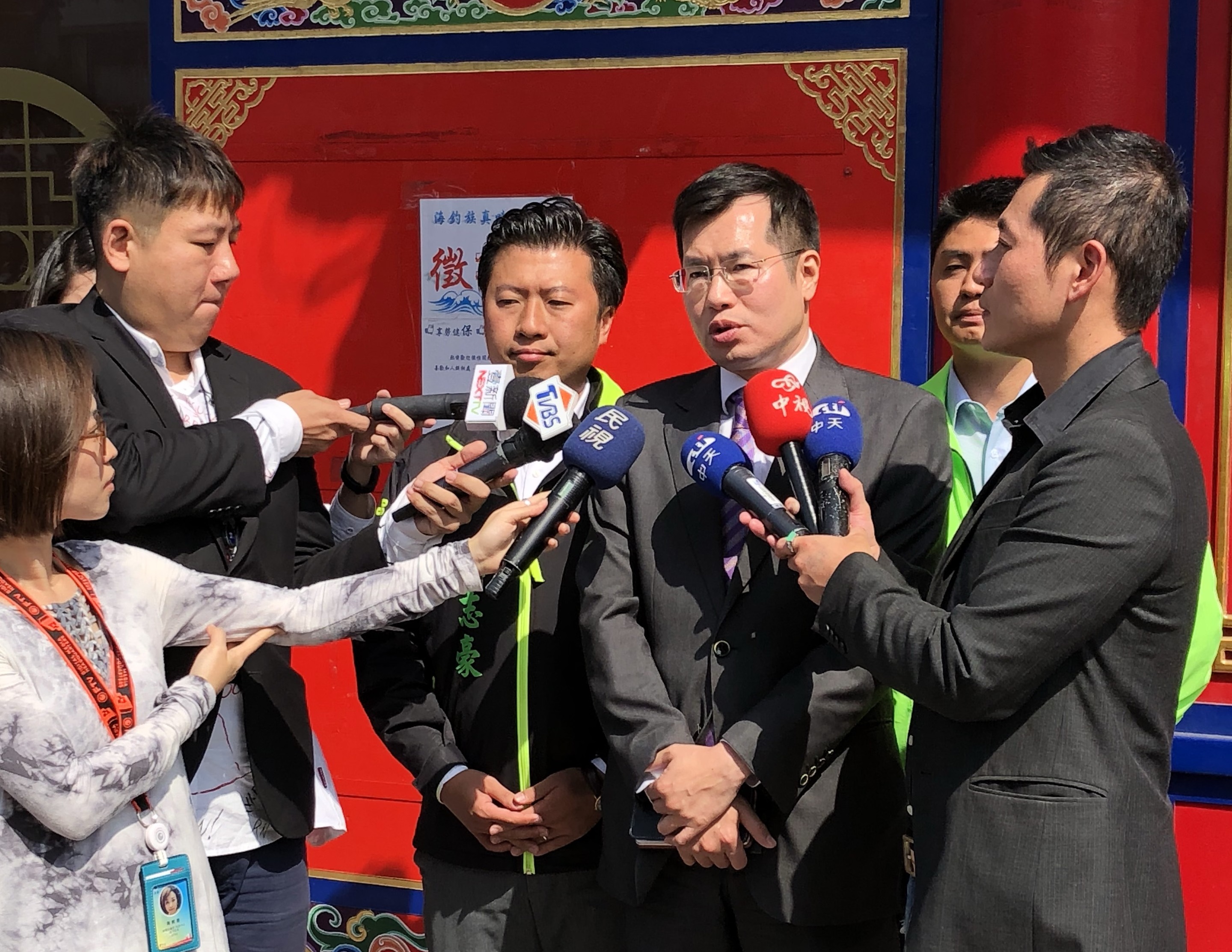 民進黨立委羅致政今午與挺游議員餐敘，會後接受媒體訪問。