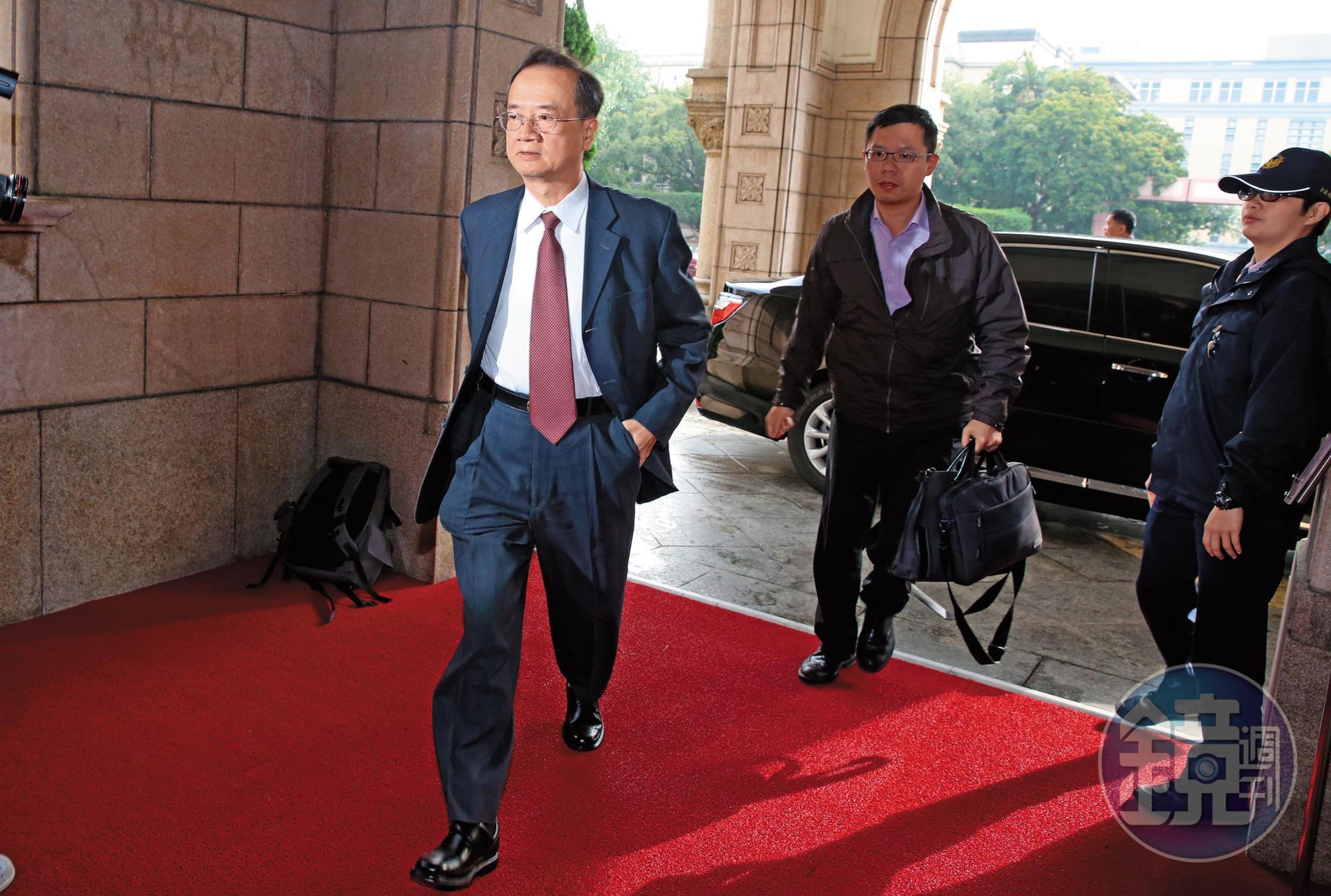 司法院長許宗力宣誓司法改革，但司法仍因胡景彬案遭質疑護航。