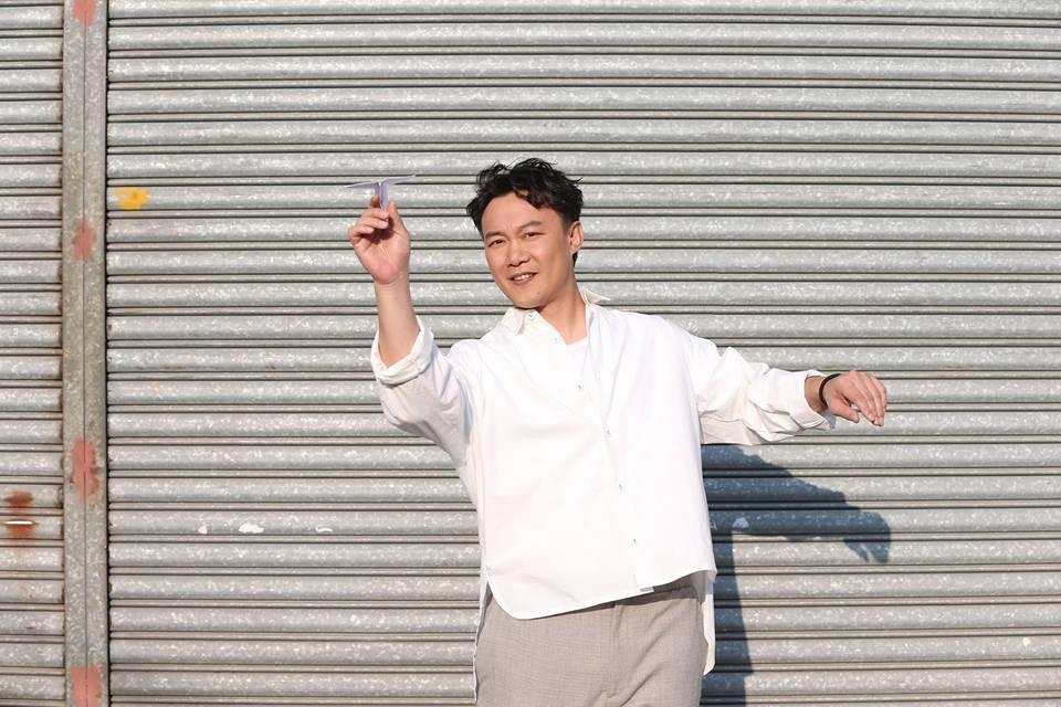 陳奕迅助陣劉若英新片《後來的我們》,演唱主題曲〈我們〉。(摘自臉書)