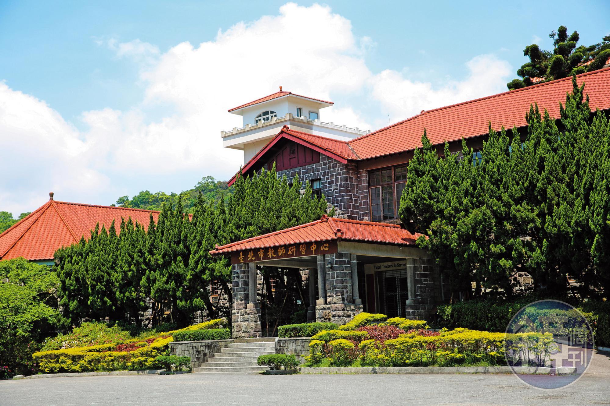 黃姓公務員去年才調至位在陽明山的台北市教師研習中心(圖),卻經常在上班時間瀏覽情色網站打手槍、看NBA或打電玩。