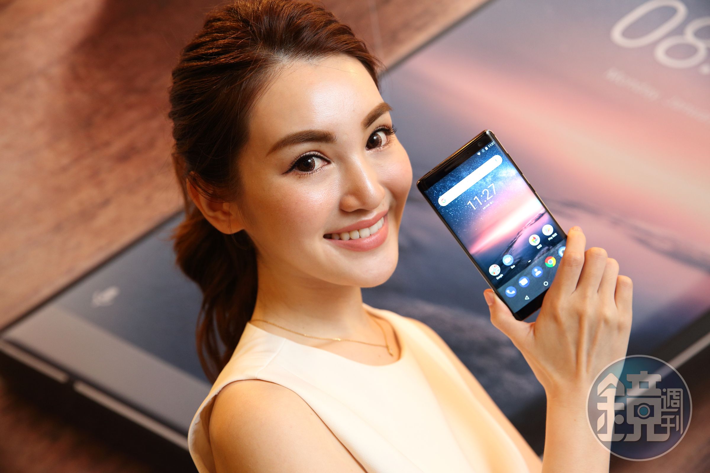 在台推出中階機種後，又特別推出超級限量的Nokia 8 Sirocco。