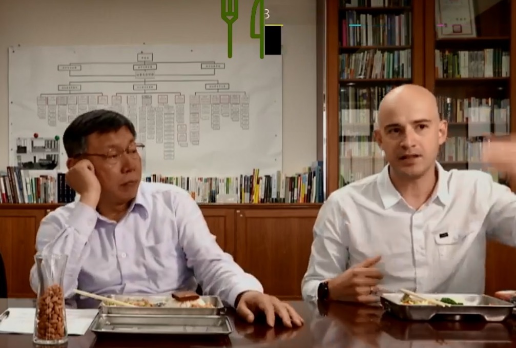 柯P便當會這次找來知名外景節目主持人吳鳳聊行銷台灣。（翻攝自柯文哲臉書）