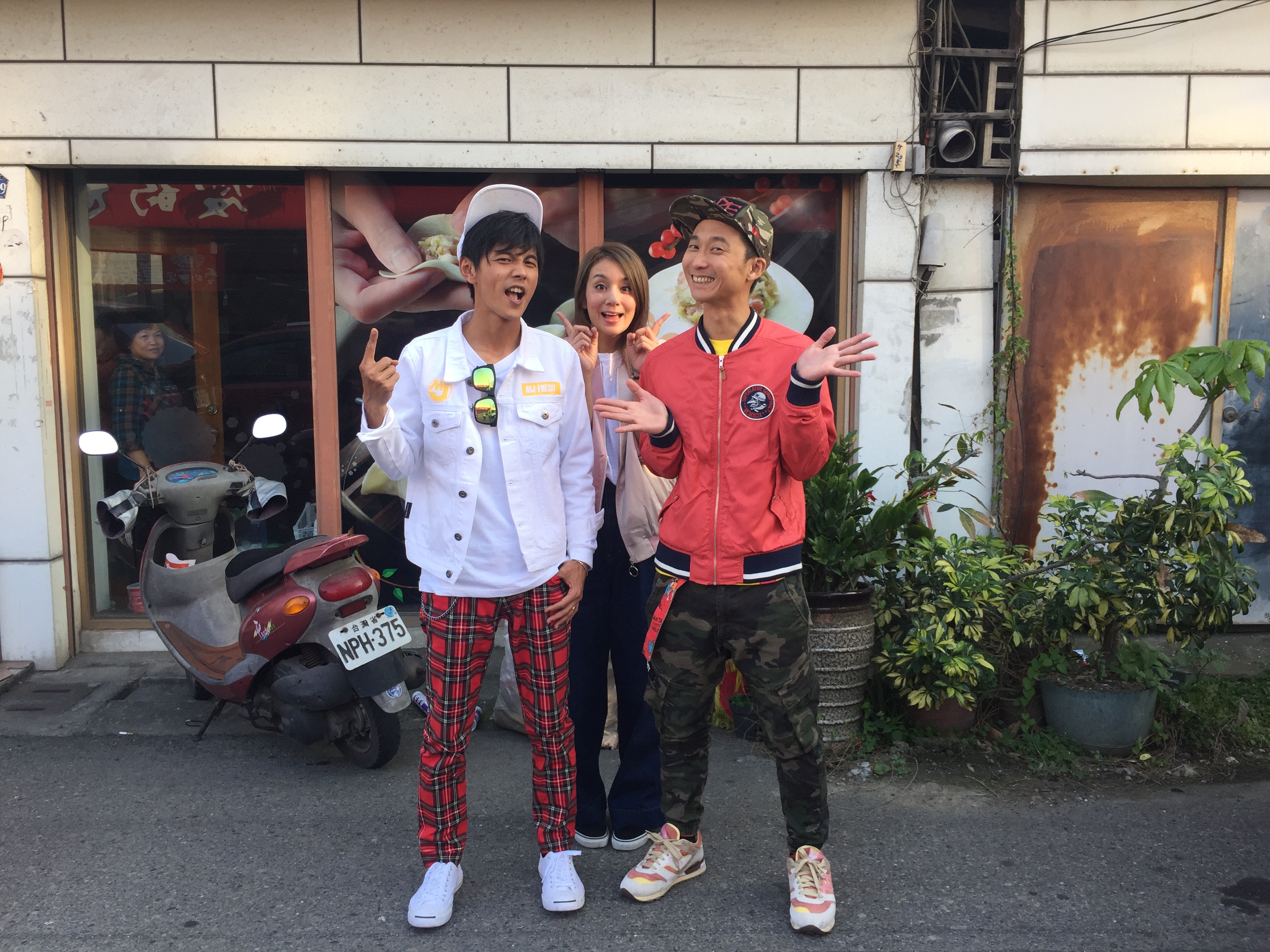 莎莎、浩子、阿翔6年沒合體，再一起主持特別鬧。（TVBS提供）