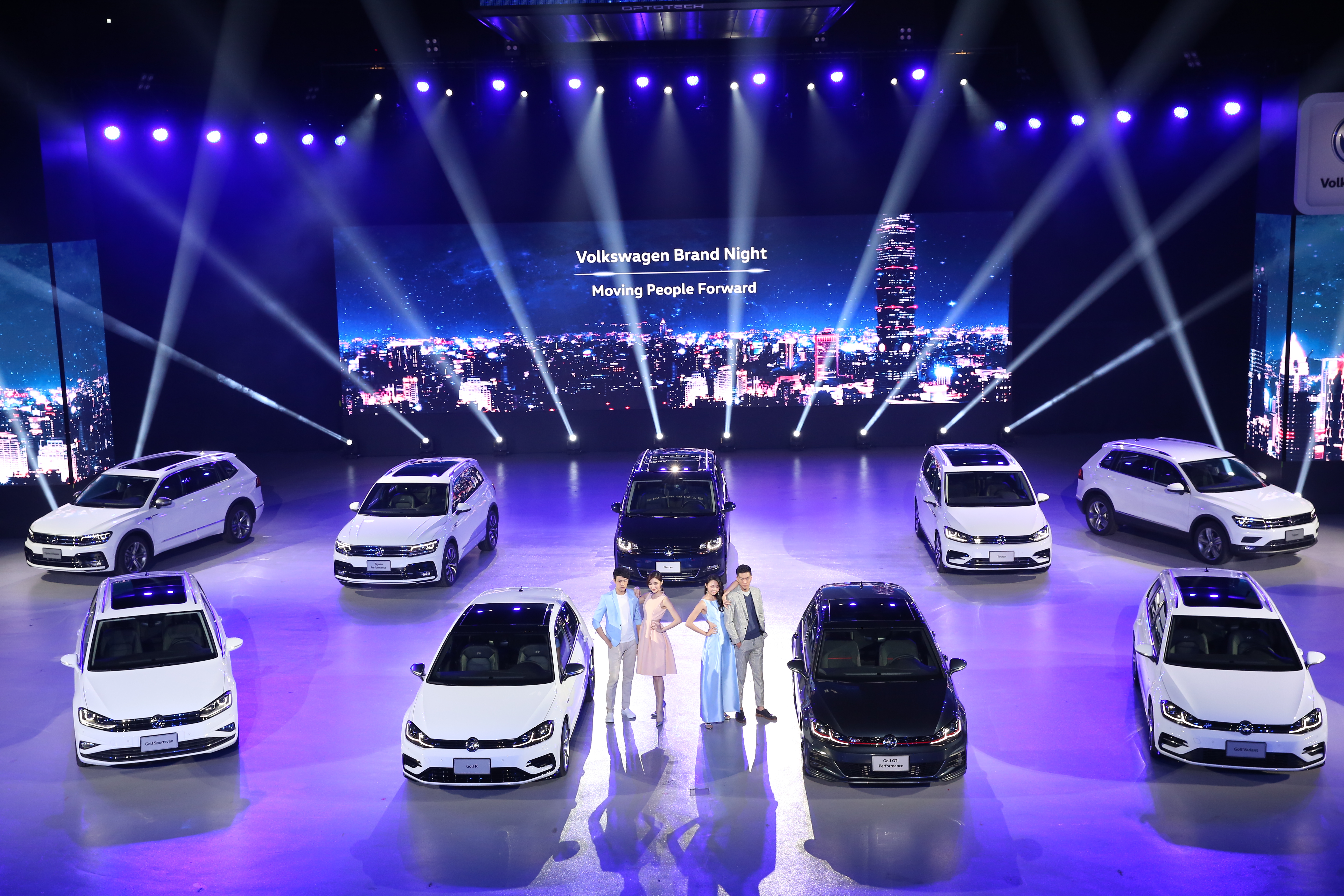 台灣福斯汽車預計將於2019年上半年帶來T-cross與CC的後續車款VW Arteon、下半年則導入T-Roc跨界休旅，同時也在評估19年式Touareg的引進可能性。