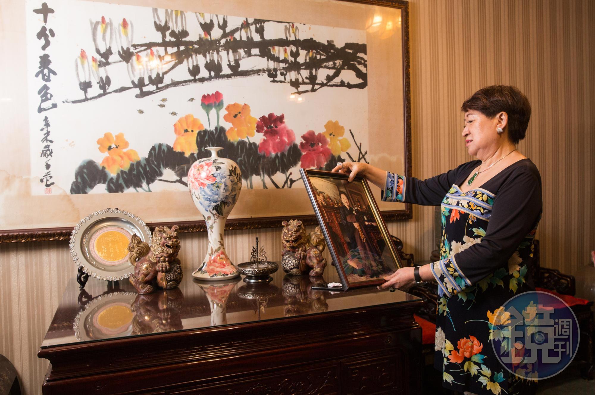 邱靜惠與婆婆朝夕相處48年，許多往事湧上心頭。