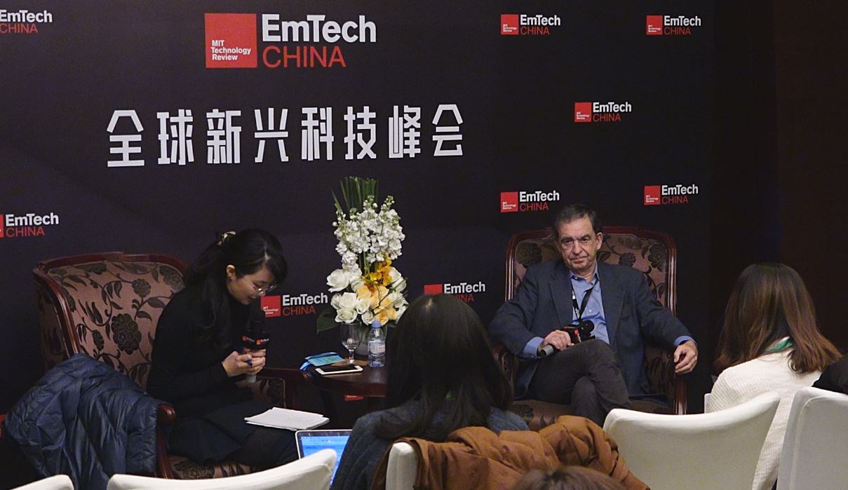 【EmTech北京傳真】AI先鋒：終有一天  機器可像人一樣思考