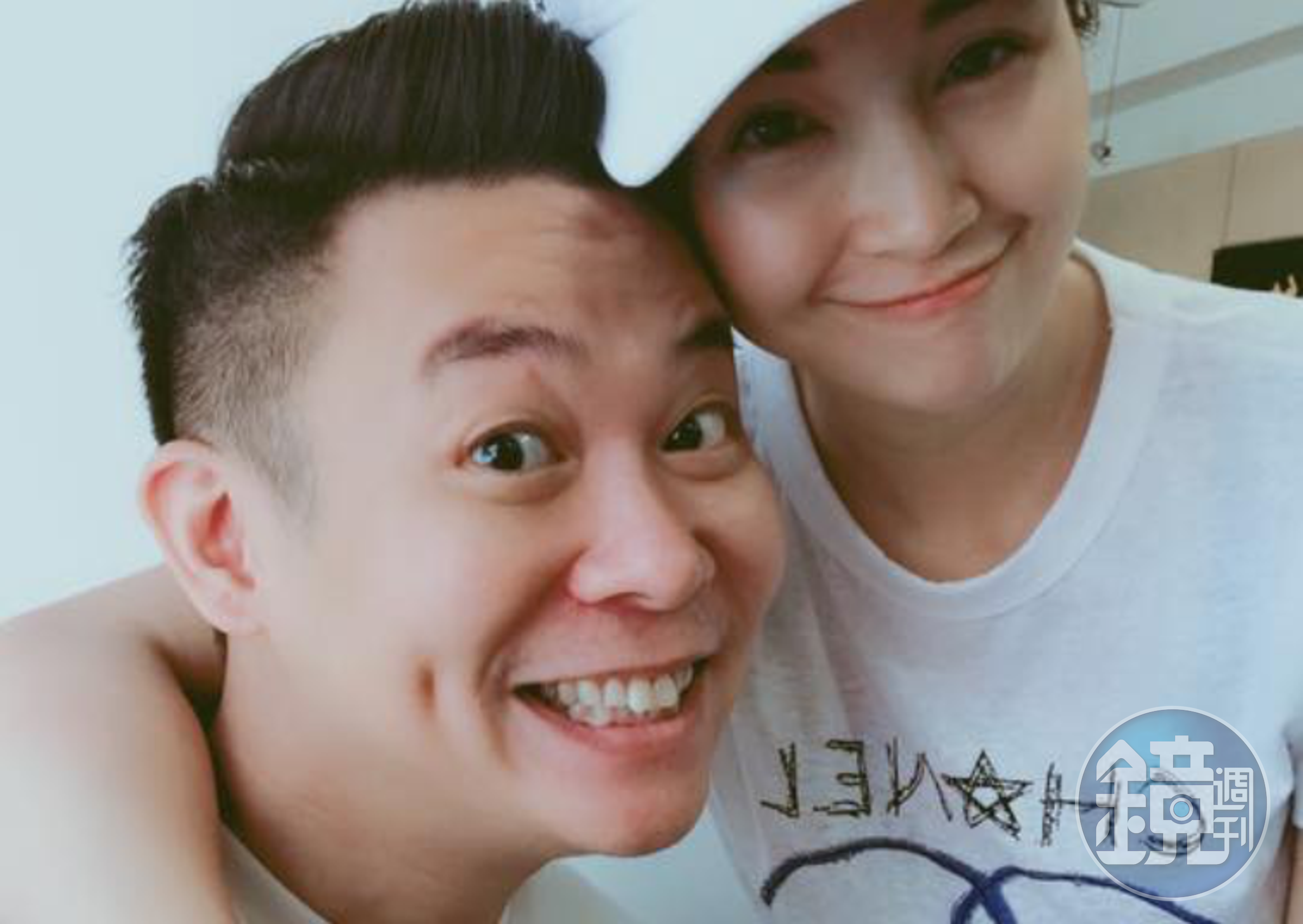 孫樂欣與鍾欣怡夫妻感情融洽，孫樂欣被徐小可夫妻砲轟，與徐小可曾是同門的鍾欣怡力挺老公。（翻攝自孫樂欣臉書）